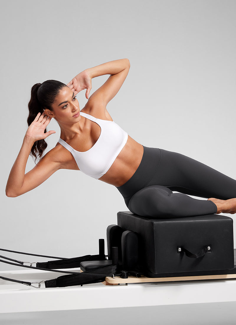 CRZ YOGA Butterlift Sujetadores con Tirantes ajustables y Cuello Redondo para Mujer blanco