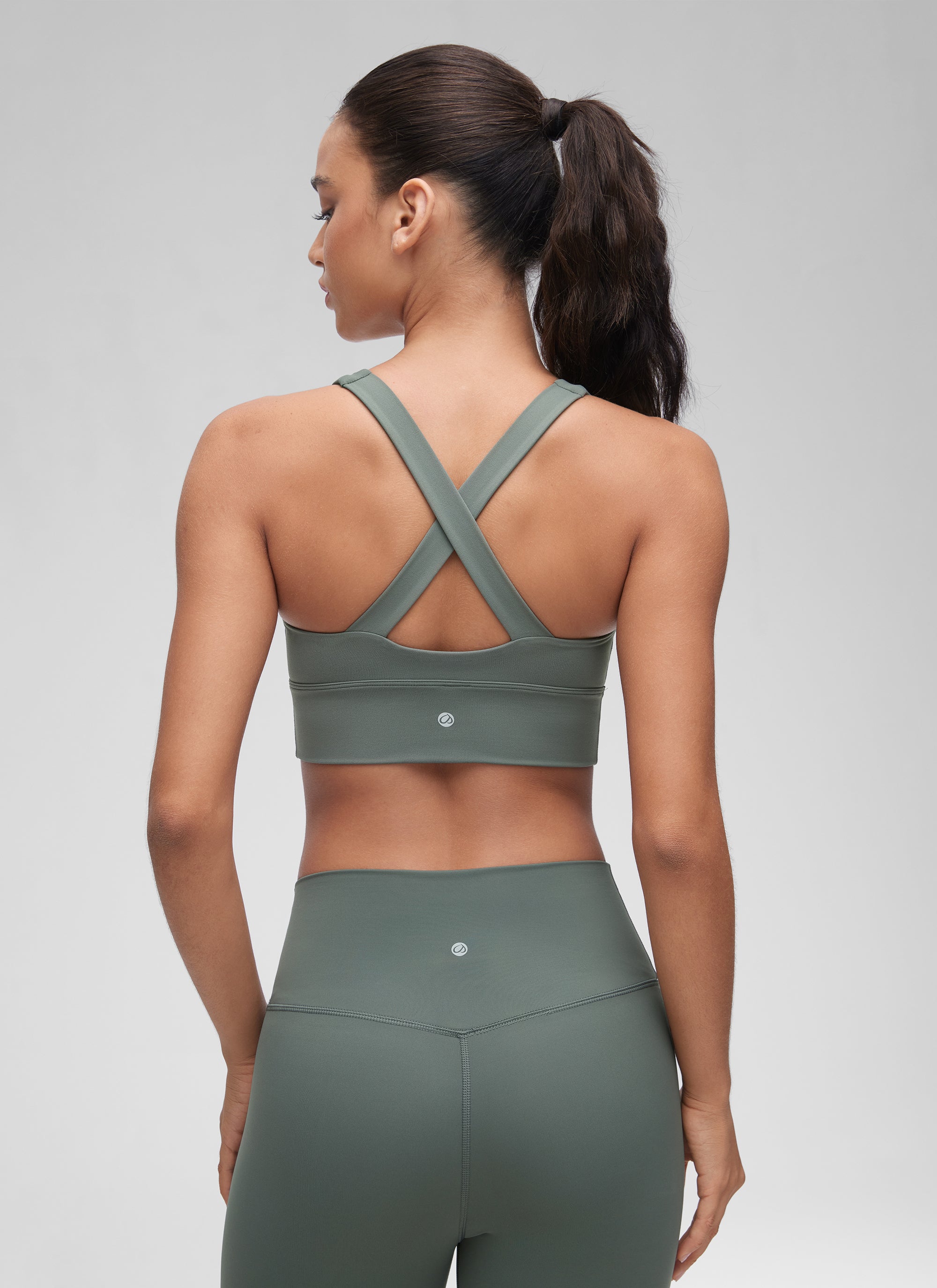 CRZ YOGA Mujer Sujetador Butterluxe Soporte Ligero con Detalle en V Salvia gris