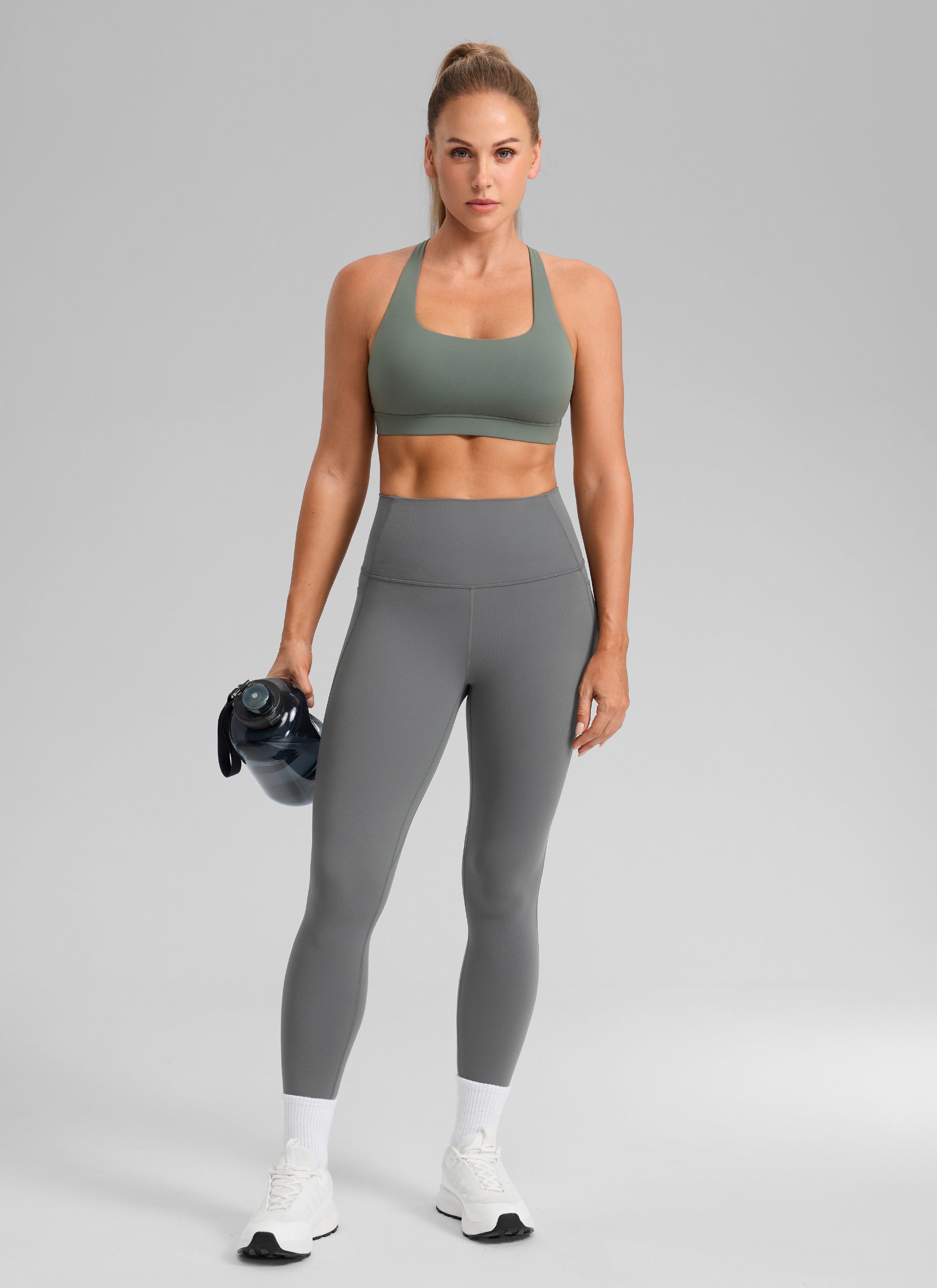 CRZ YOGA  Butterbreeze Sujetador Deportivo Acolchado con Cuello Cuadrado para Mujer Salvia gris