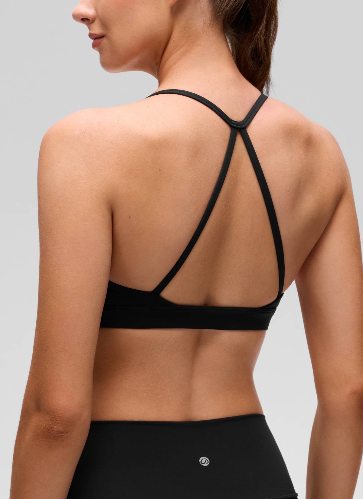 CRZ YOGA Sujetador Deportivo Butterluxe Redondo y Espalda Cruzada Negro