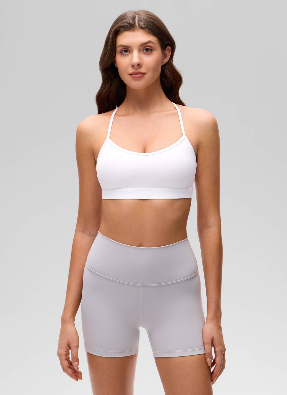 CRZ YOGA Sujetador Deportivo Butterluxe Redondo y Espalda Cruzada blanco
