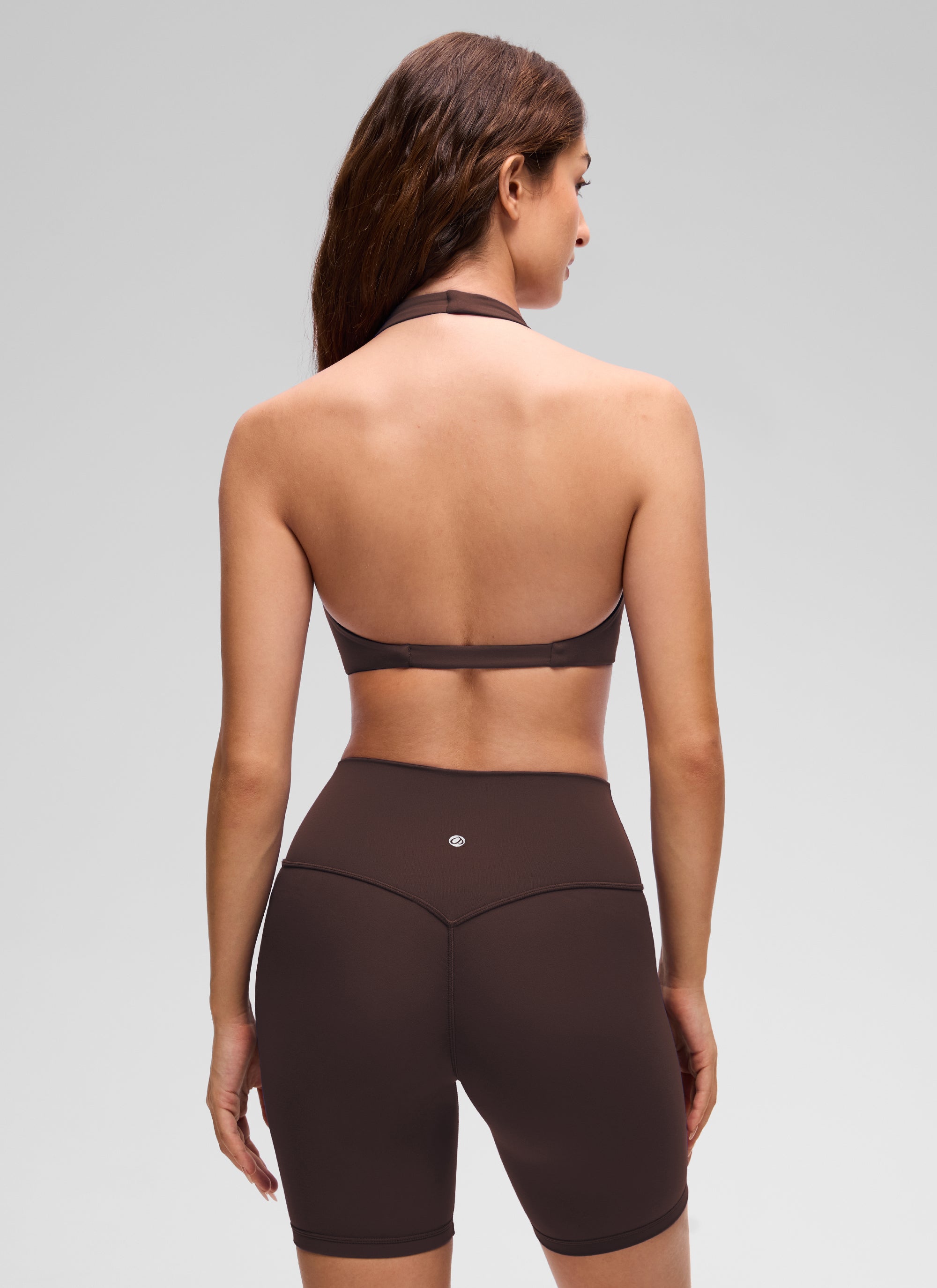 CRZ YOGA Sujetador de Yoga Butterluxe con Escote en V y Doble Capa Marrón Fudge Caliente