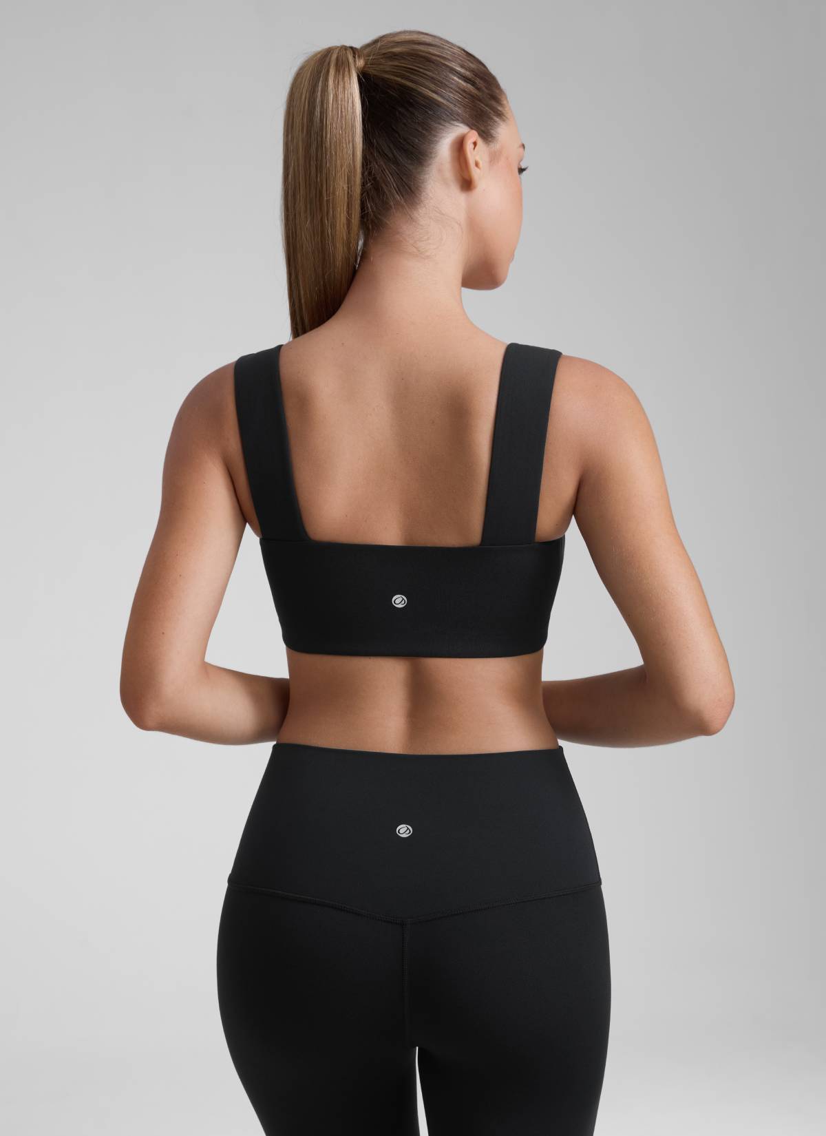 CRZ YOGA Butterluxe Sujetador Mujer Escote Cuadrado Espalda Abierta Negro