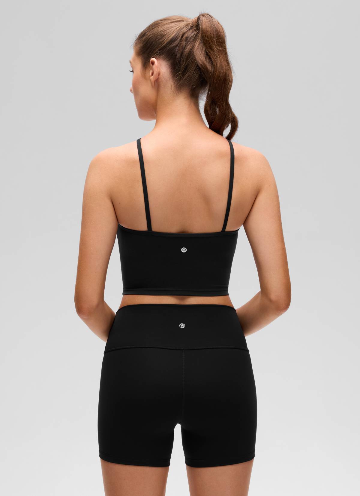 CRZ YOGA Women's Butterluxe Sujetador Incorporado de Halter Cruzado Negro