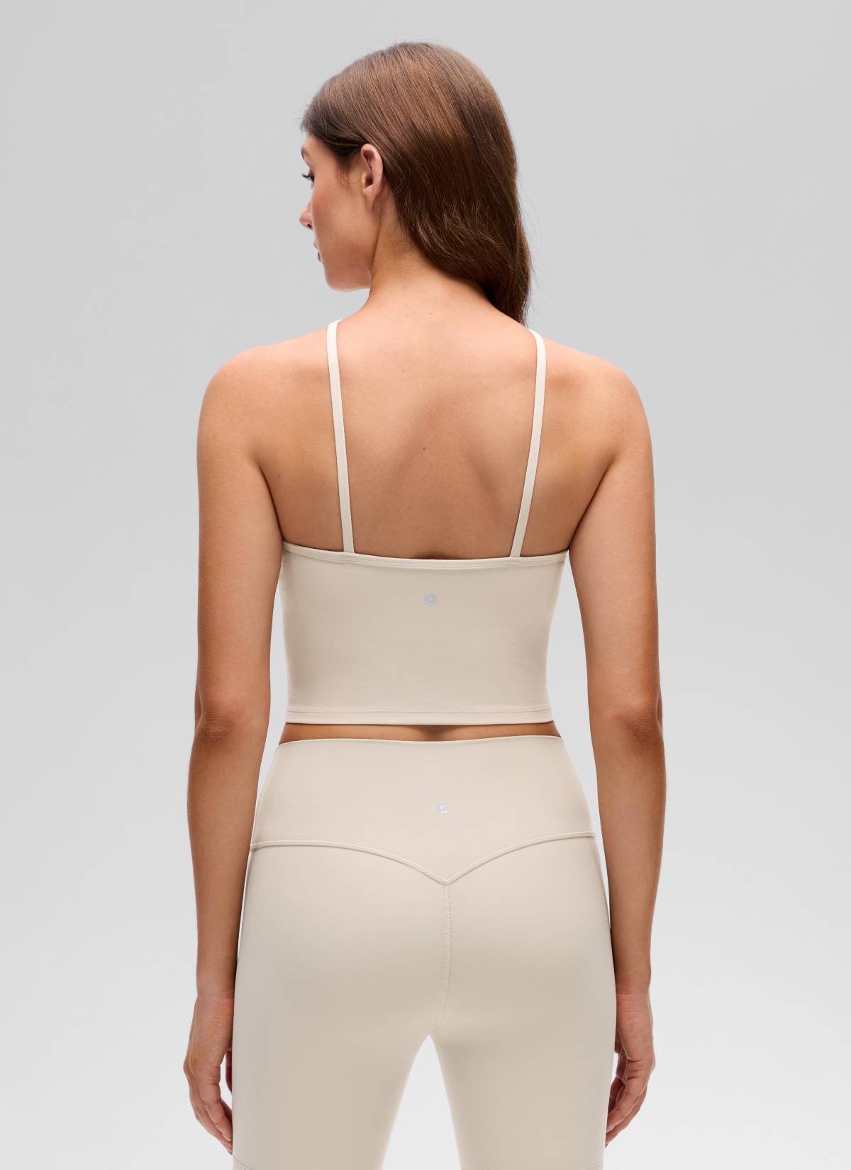 CRZ YOGA Women's Butterluxe Sujetador Incorporado de Halter Cruzado Bronceado Mojave