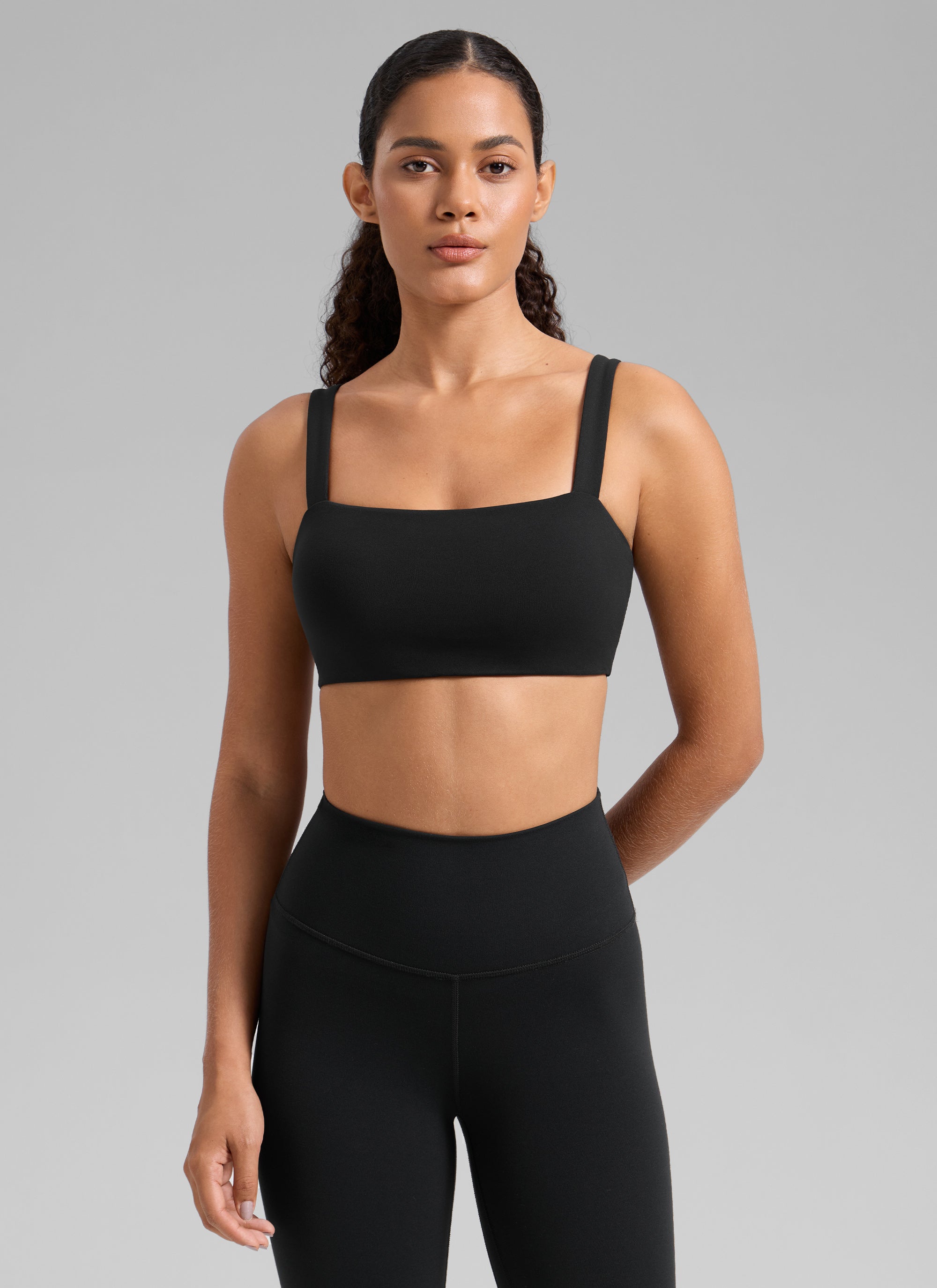 CRZ YOGA Women's Butterlift Sujetador Deportivo de Cuello Cuadrado Negro