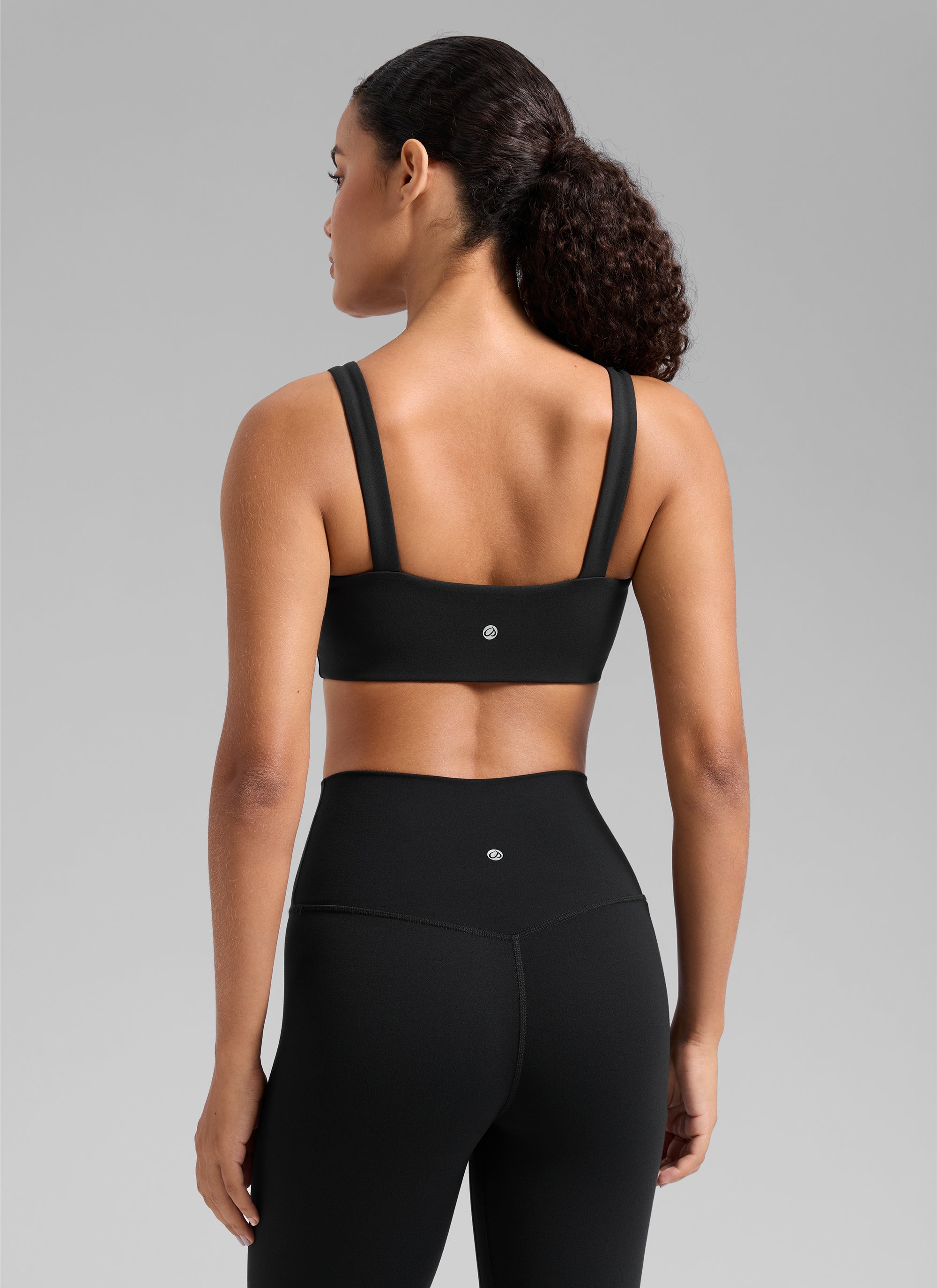CRZ YOGA Women's Butterlift Sujetador Deportivo de Cuello Cuadrado Negro