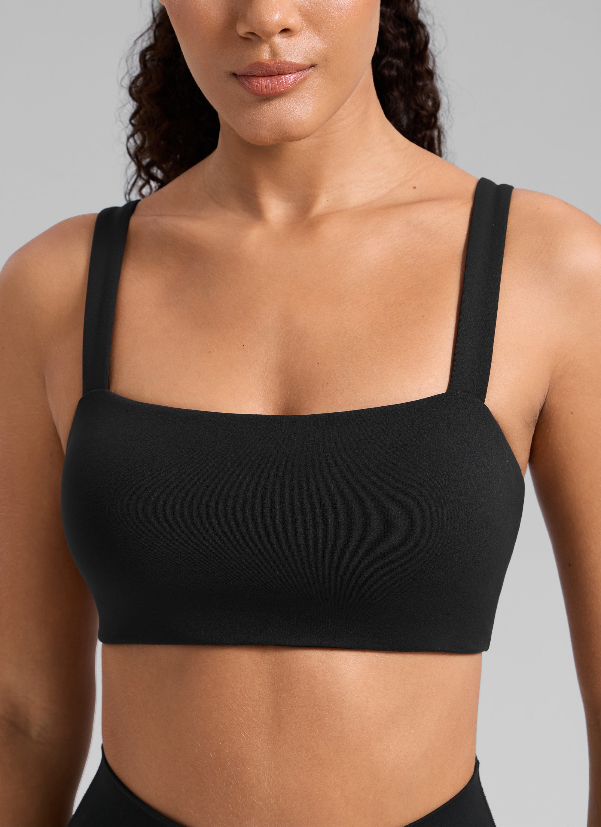CRZ YOGA Women's Butterlift Sujetador Deportivo de Cuello Cuadrado Negro