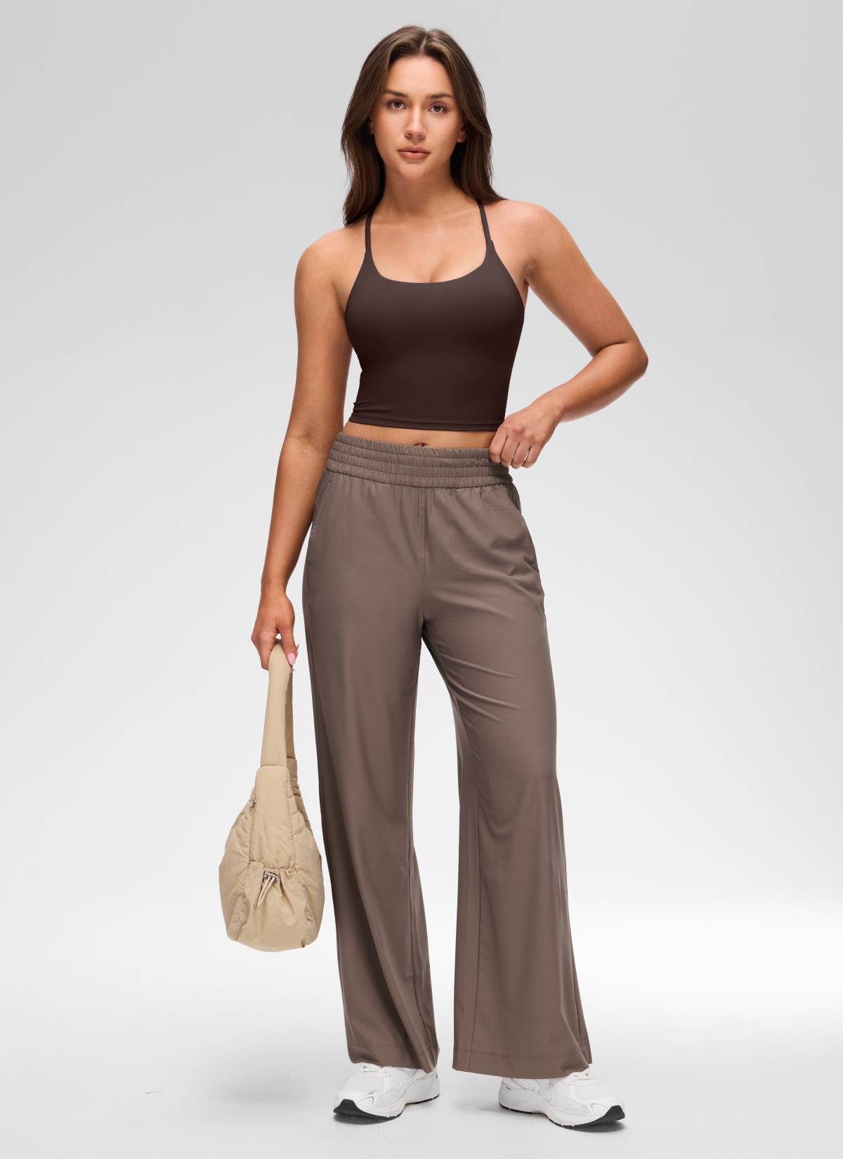 CRZ YOGA Mujer Butterluxe U Neck Twist Cross Espalda con Sujetador Marrón Fudge Caliente