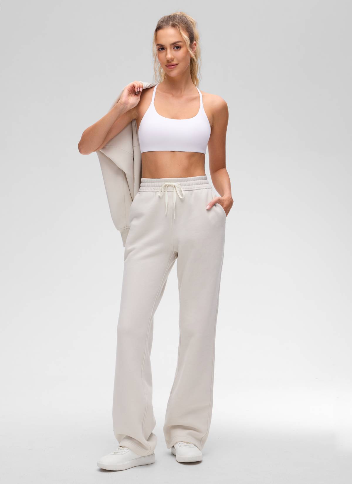 CRZ YOGA Sujetador Butterluxe con Espalda Cruzada para Mujer blanco