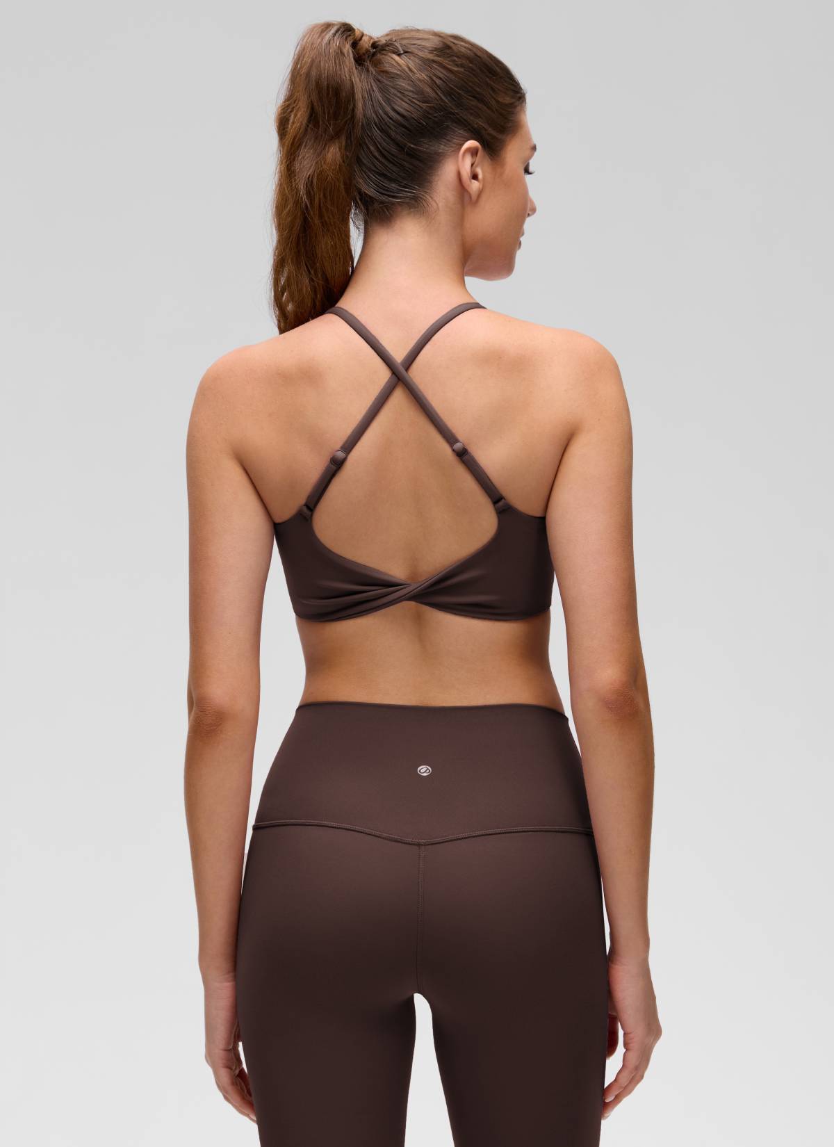 CRZ YOGA Sujetador Butterluxe con Espalda Cruzada para Mujer Marrón Fudge Caliente