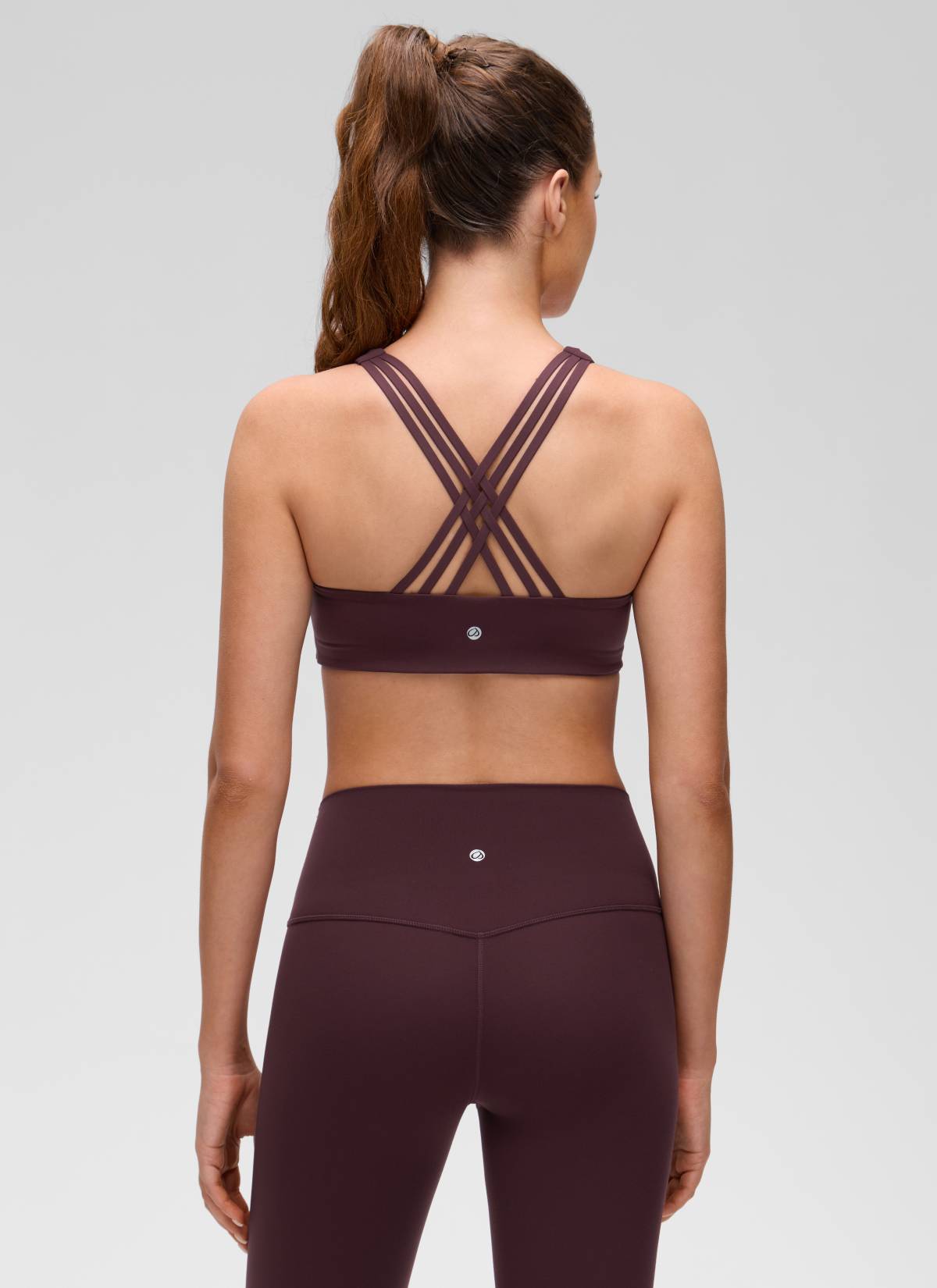 CRZ YOGA Mujer Sujetador Deportivo Butterluxe con Escote en V y Tiras Ciruela madura