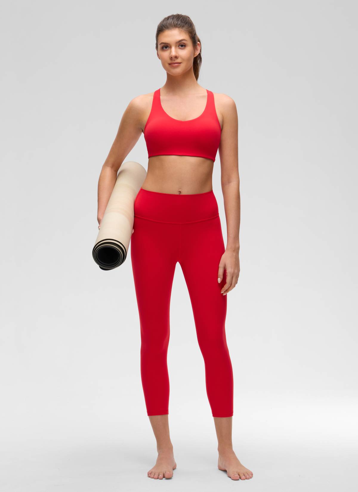 CRZ YOGA Mujer Sujetador Deportivo Butterluxe con Escote en V y Tiras Rojo Aurora