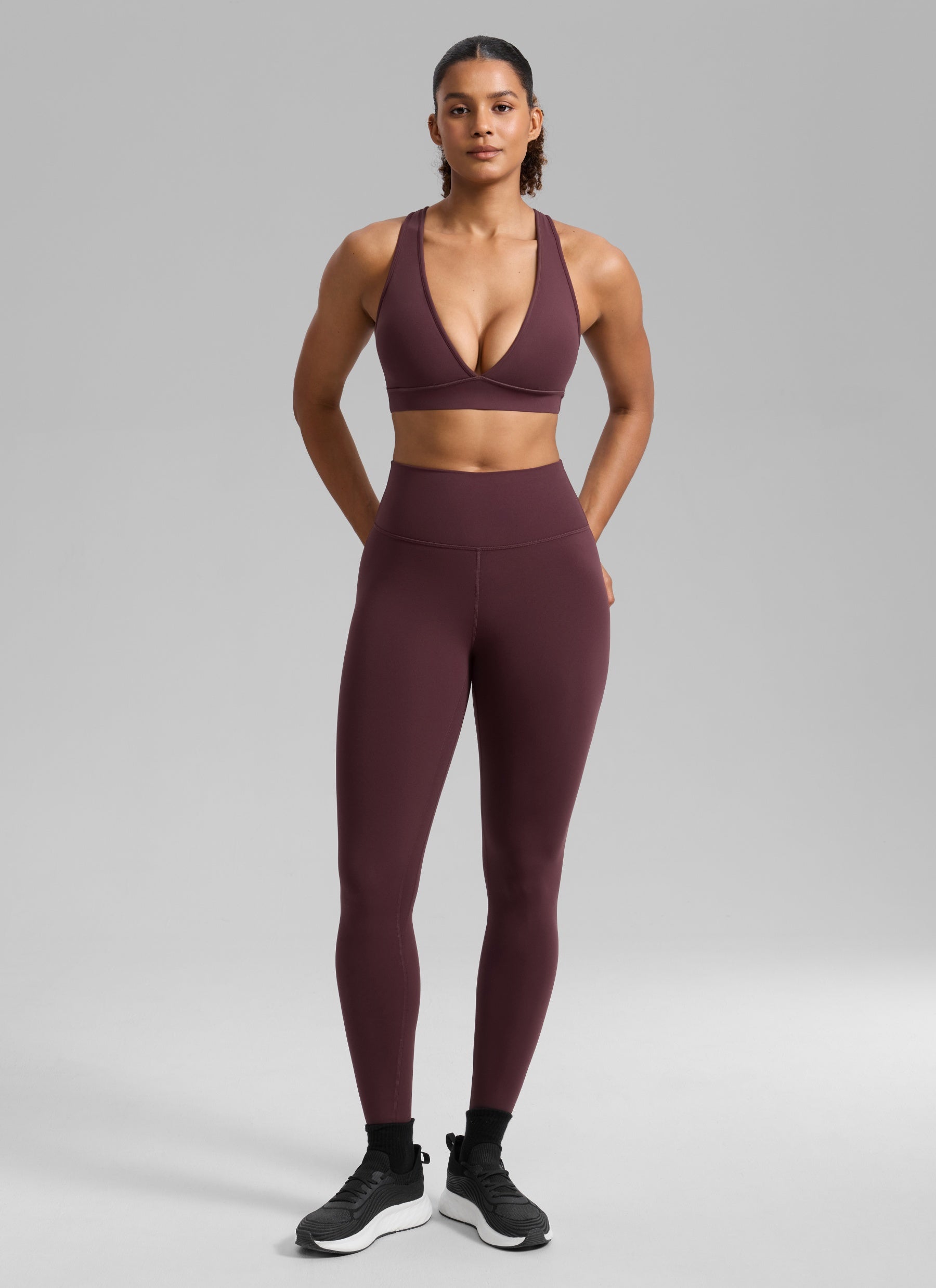 CRZ YOGA Women Butterlift® Sujetador Espalda Cruzada Tirantes Anchos Ciruela madura