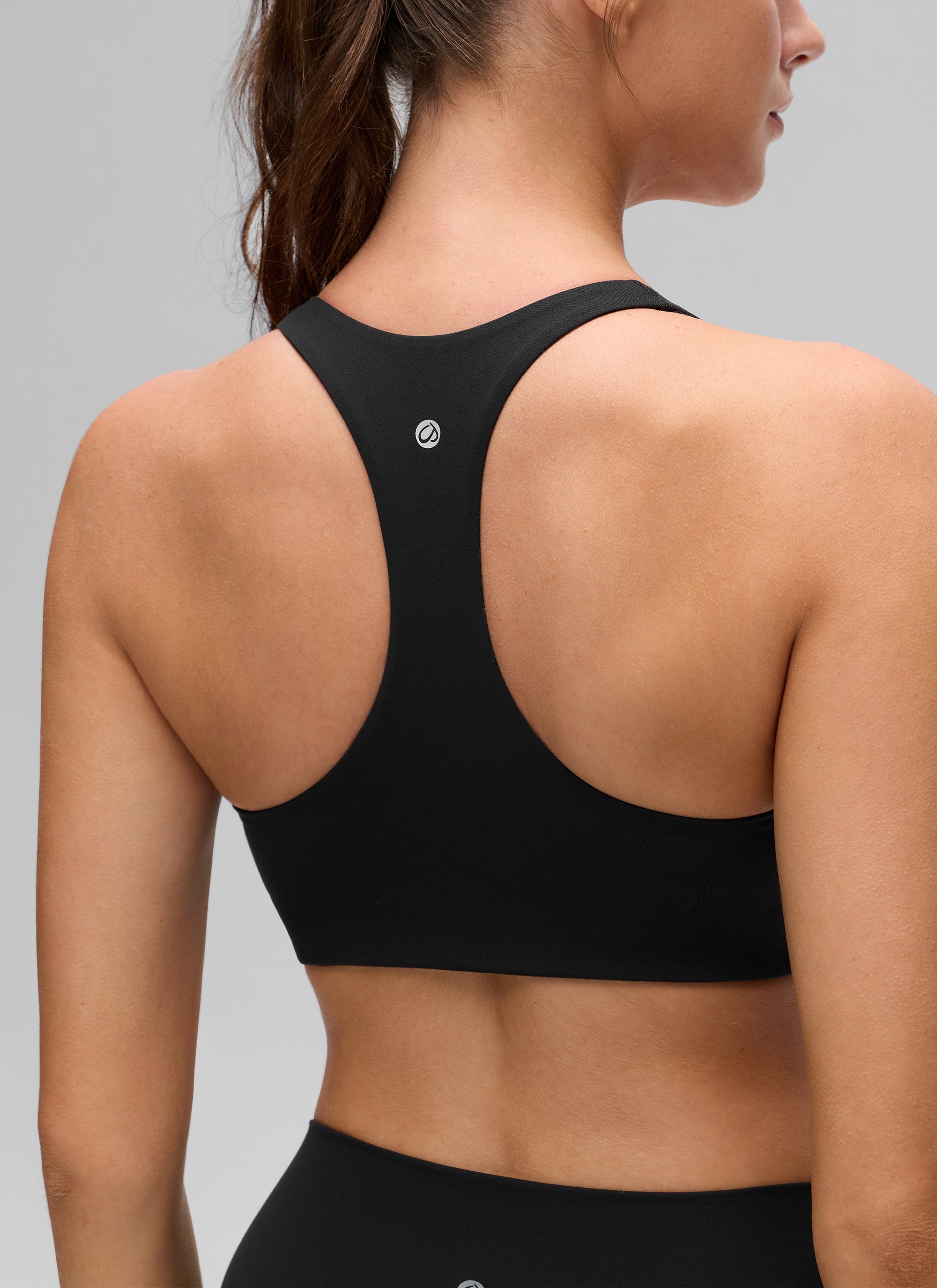 CRZ YOGA Mujer Butterluxe Sujetador con Escote en V y Racerback Negro