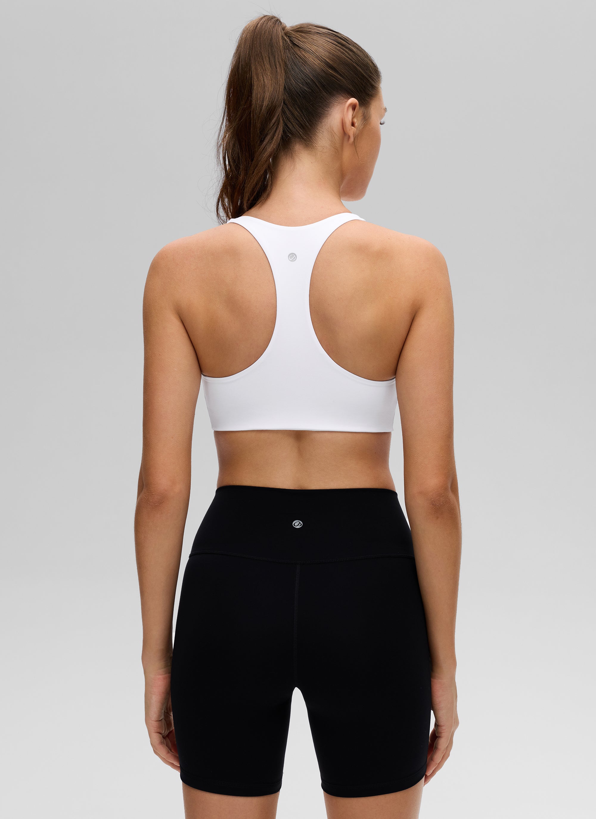 CRZ YOGA Mujer Butterluxe Sujetador con Escote en V y Racerback blanco