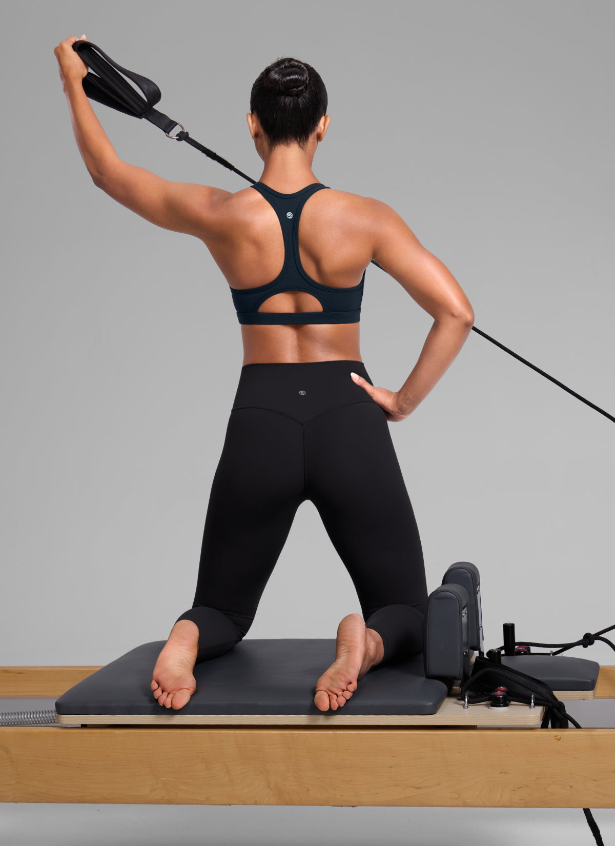 CRZ YOGA Butterlift® Sujetador sport racerback keyhole escote en U True Navy