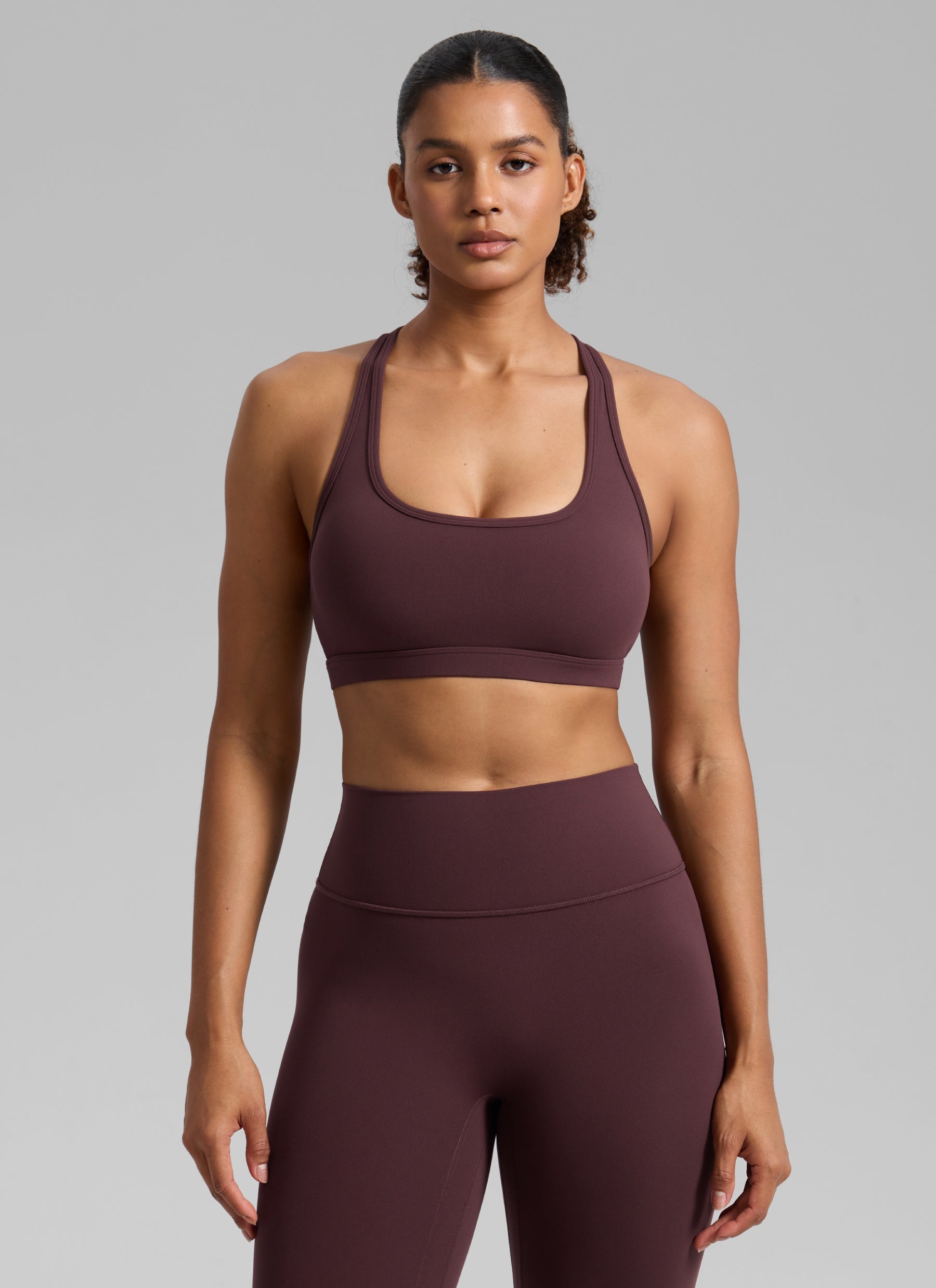 CRZ YOGA Butterlift® Sujetador sport racerback keyhole escote en U Ciruela madura