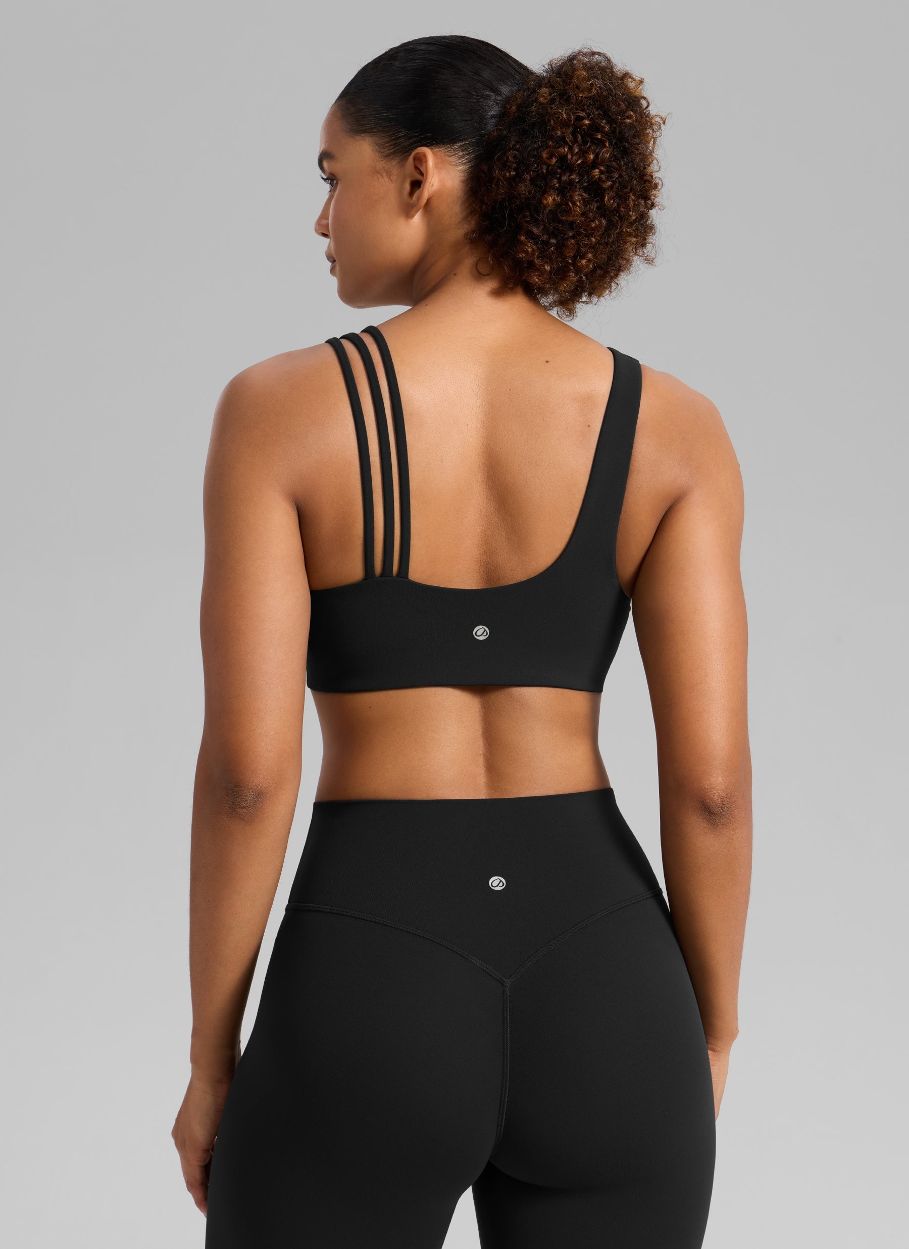 Sujetador Deportivo de Tirantes Asimétricos Mujer Soporte Medio Negro