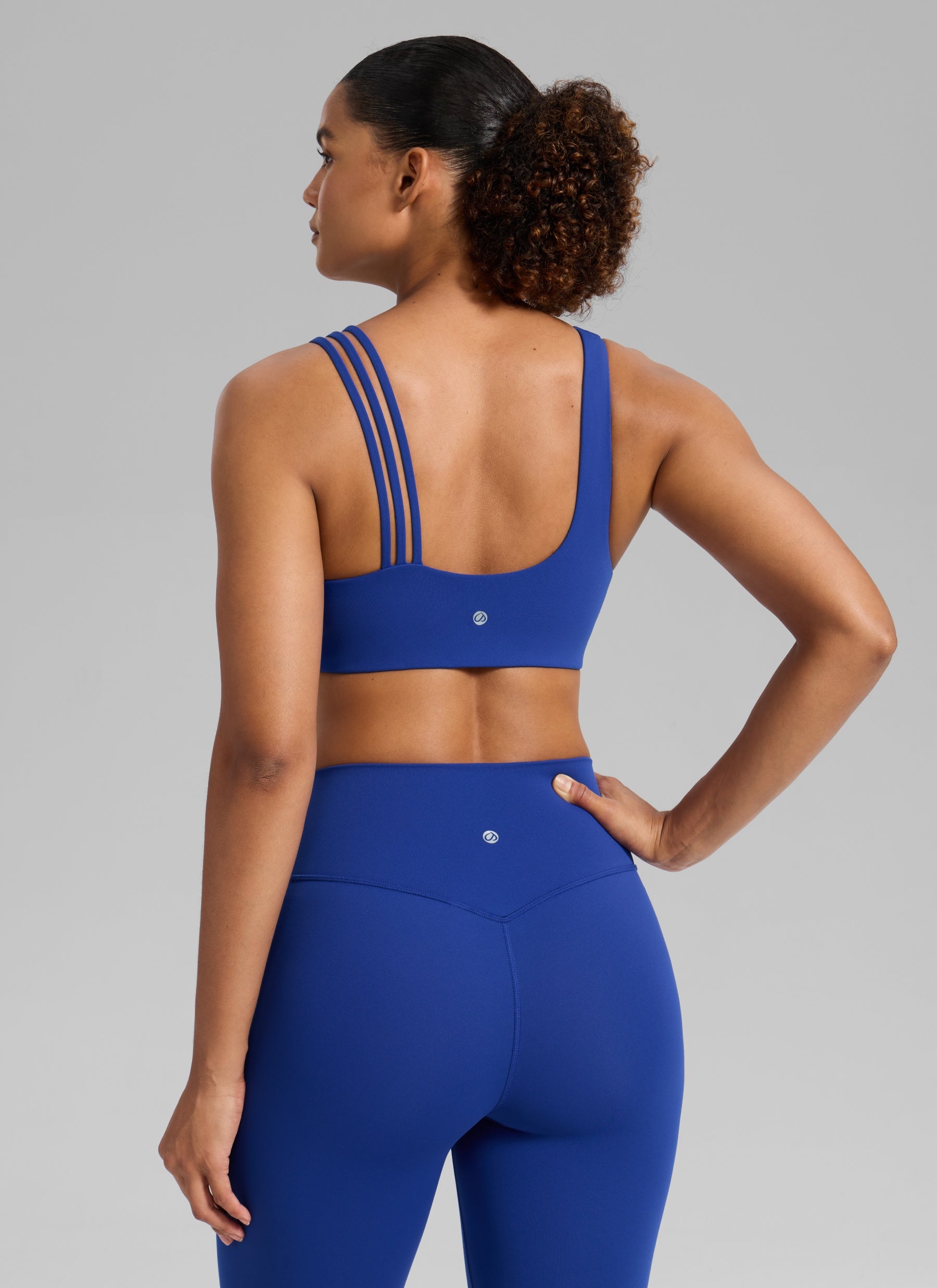 Sujetador Deportivo de Tirantes Asimétricos Mujer Soporte Medio Azul Ondulante