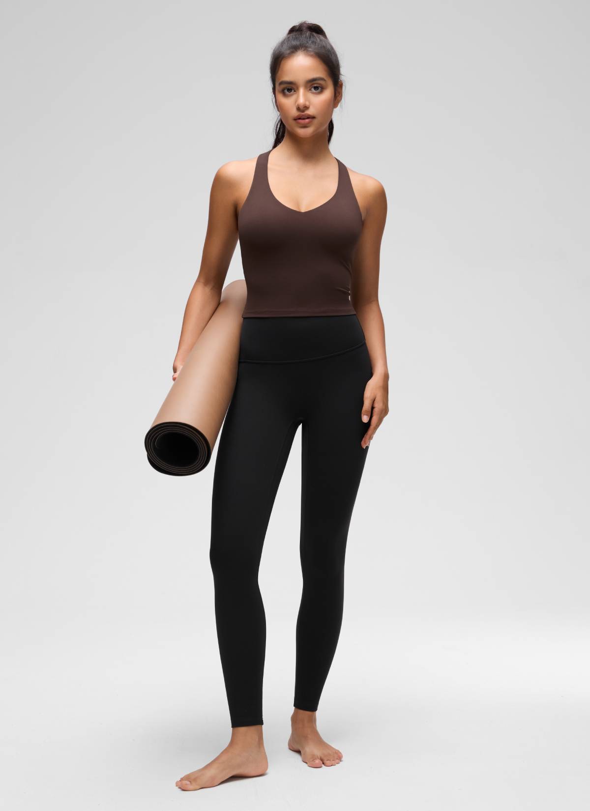 CRZ YOGA para Mujer Butterluxe Yoga Escote en V y Espalda Deportiva Marrón Fudge Caliente