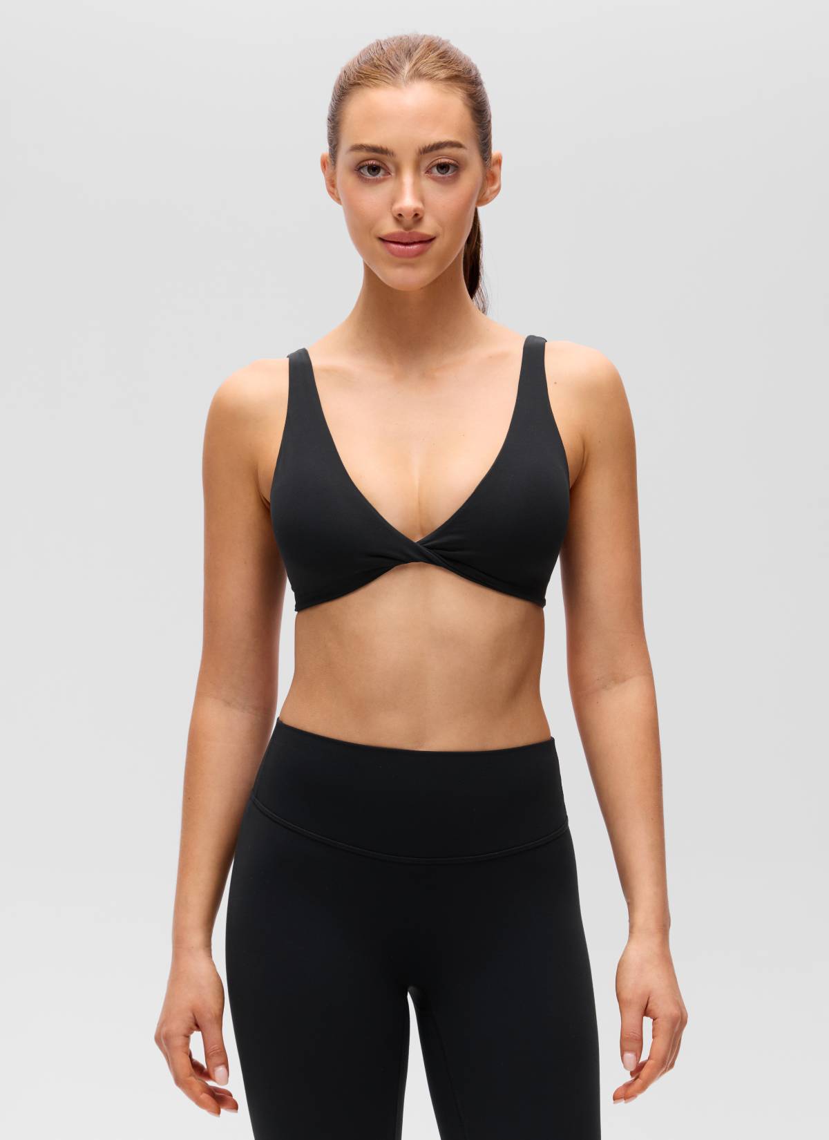 CRZ YOGA Mujer Butterluxe Yoga Twist V Neck U Back Sujetador Deportivo Negro