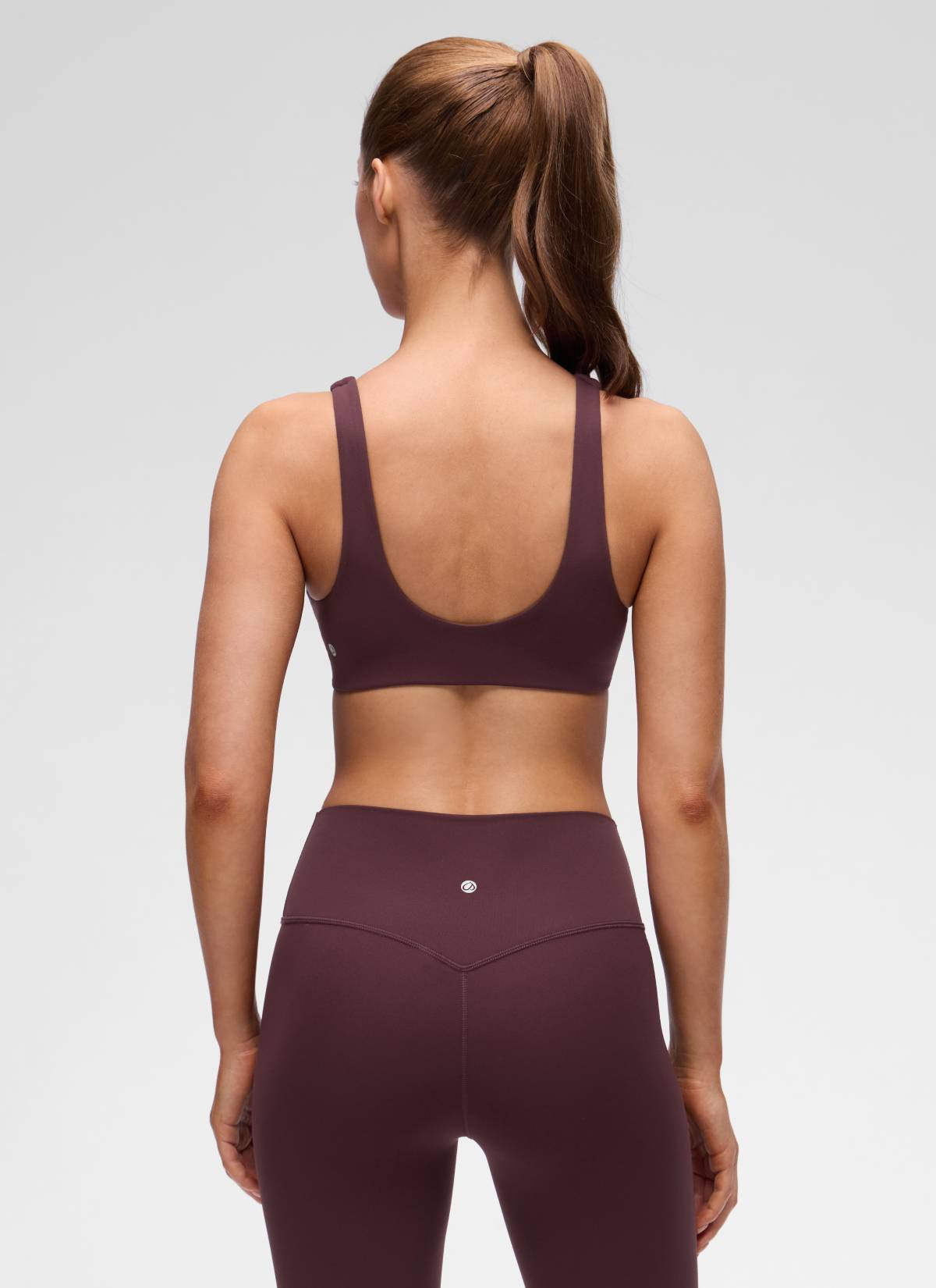 CRZ YOGA Mujer Butterluxe Yoga Twist V Neck U Back Sujetador Deportivo Ciruela madura