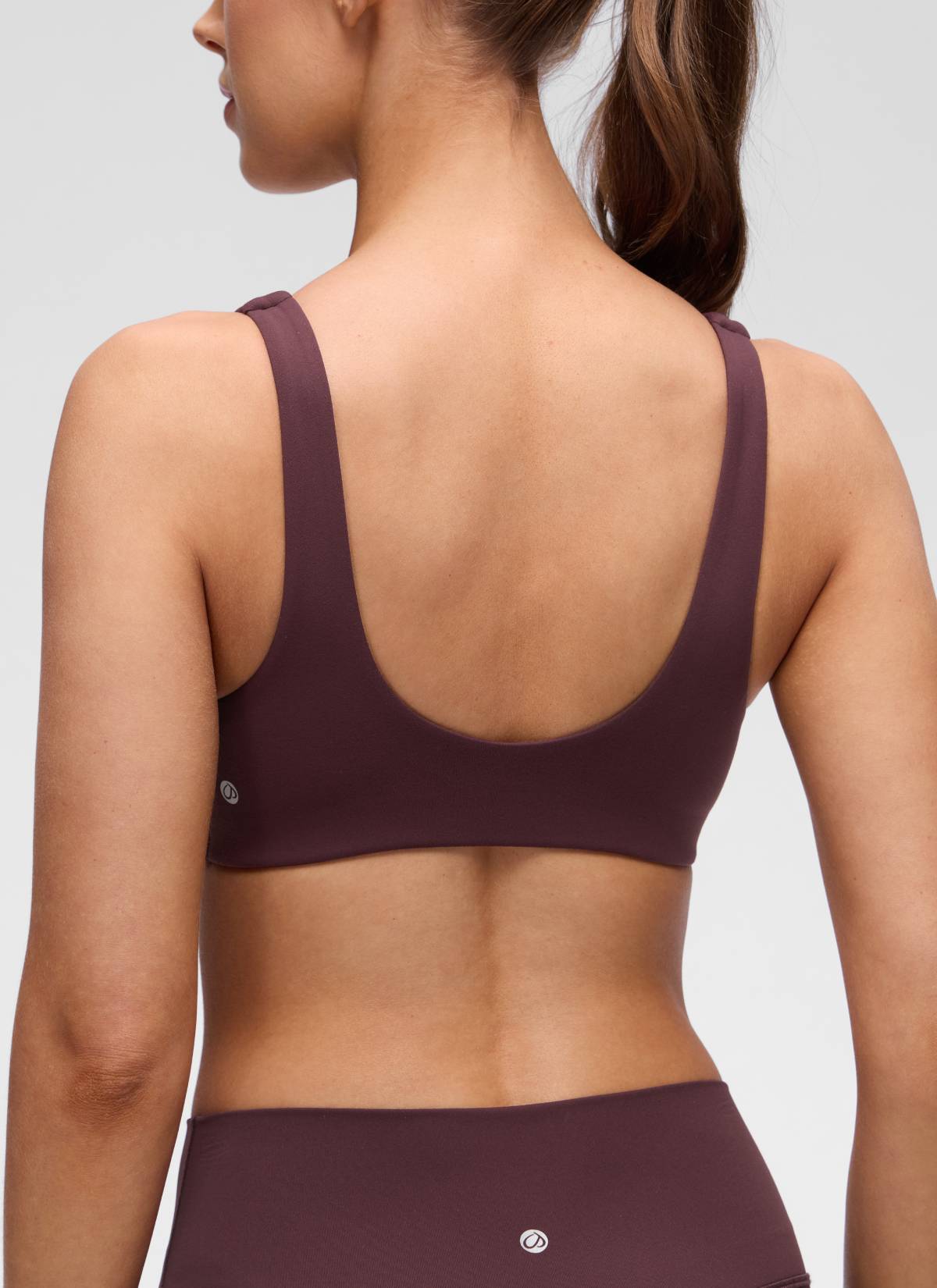 CRZ YOGA Mujer Butterluxe Yoga Twist V Neck U Back Sujetador Deportivo Ciruela madura