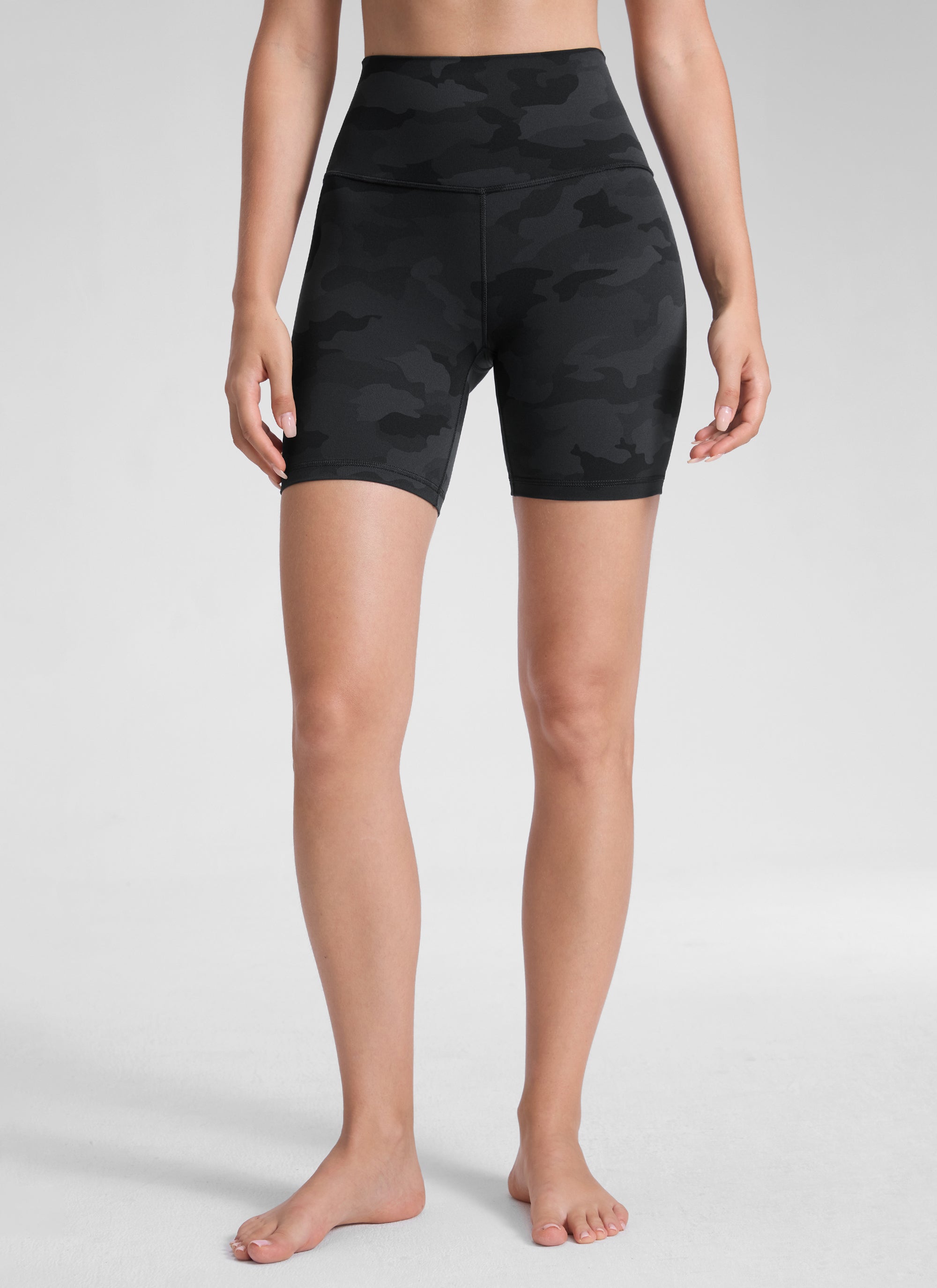 CRZ YOGA Leggings Cortos de Yoga con Cintura Alta para Mujer Gris oscuro Camuflaje 2