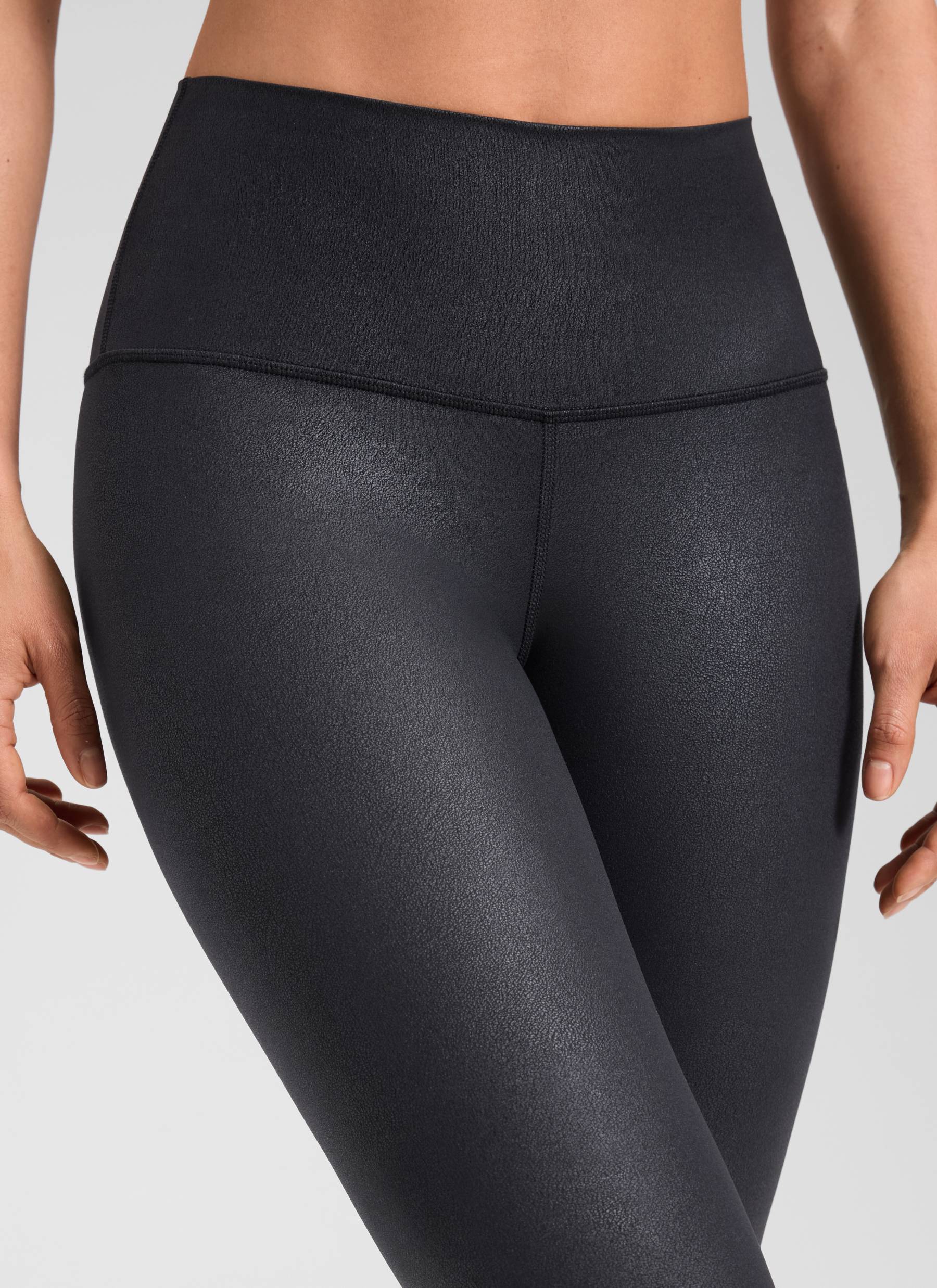 CRZ YOGA Leggings de piel sintética mate para mujer Estampado Negro