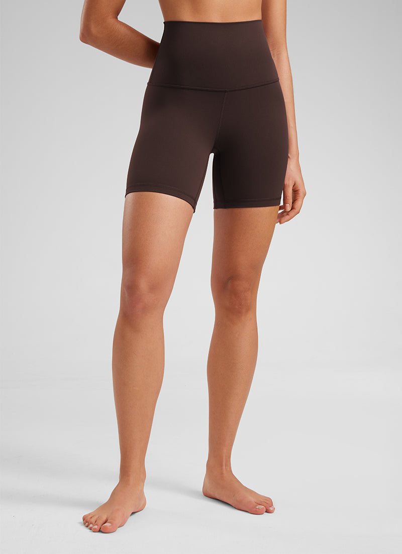 CRZ YOGA Butterluxe Leggings Cortos de Talle Superalto de 6 Pulgadas para Mujer Marrón Fudge Caliente
