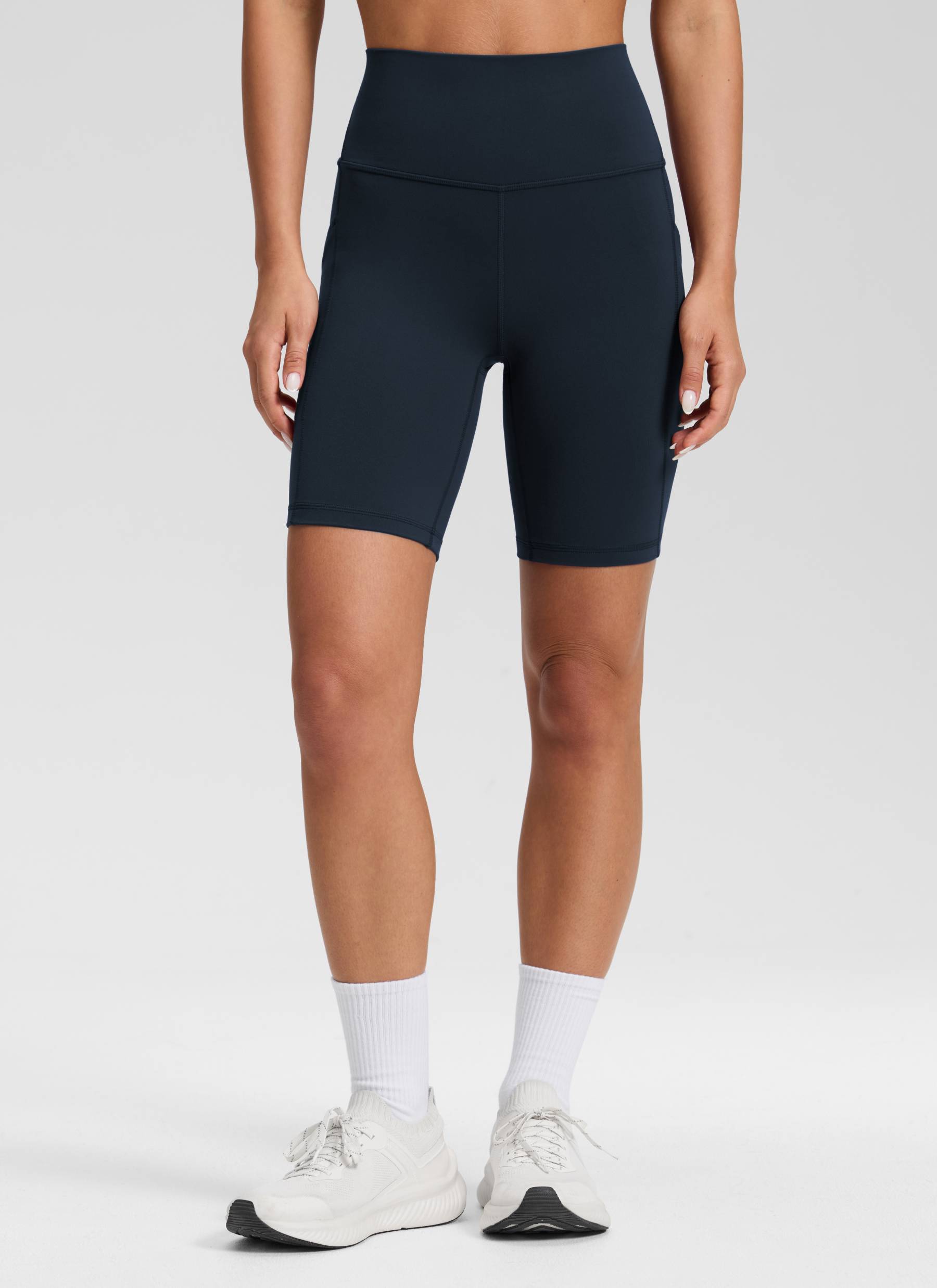 CRZ YOGA Butterluxe Leggings Cortos con Bolsillos de 8 Pulgadas para Mujer True Navy