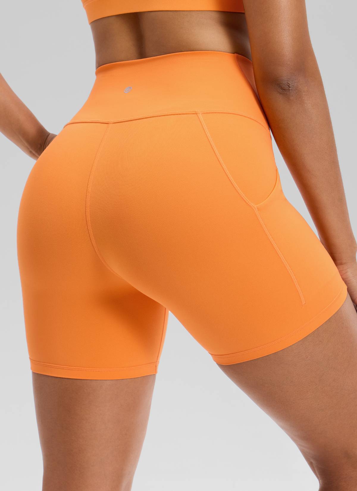 CRZ YOGA Butterluxe Leggings Cortos con Bolsillos de 5 Pulgadas para Mujer Naranja Tigre