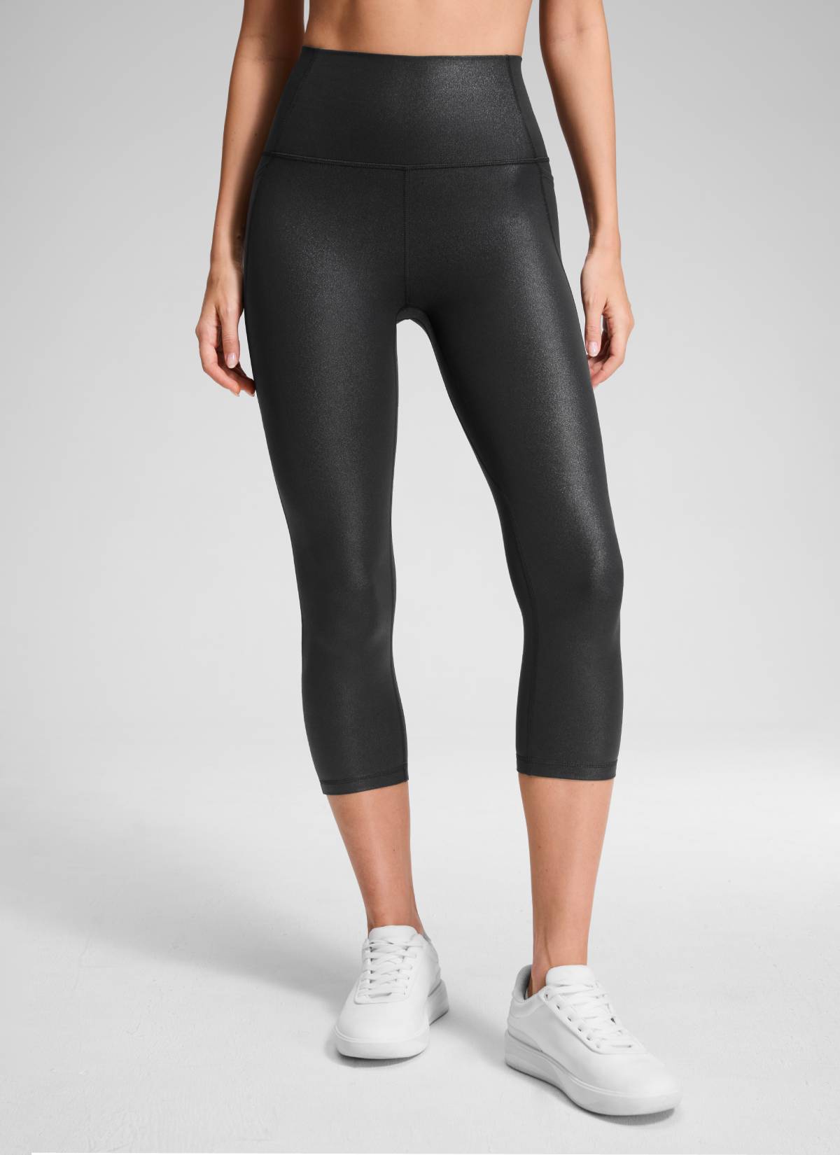 CRZ YOGA Capri de Yoga con Bolsillos de 21 Pulgadas para Mujer Cuero clásico negro