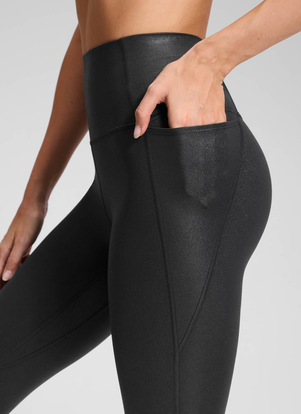 CRZ YOGA Capri de Yoga con Bolsillos de 21 Pulgadas para Mujer Cuero clásico negro