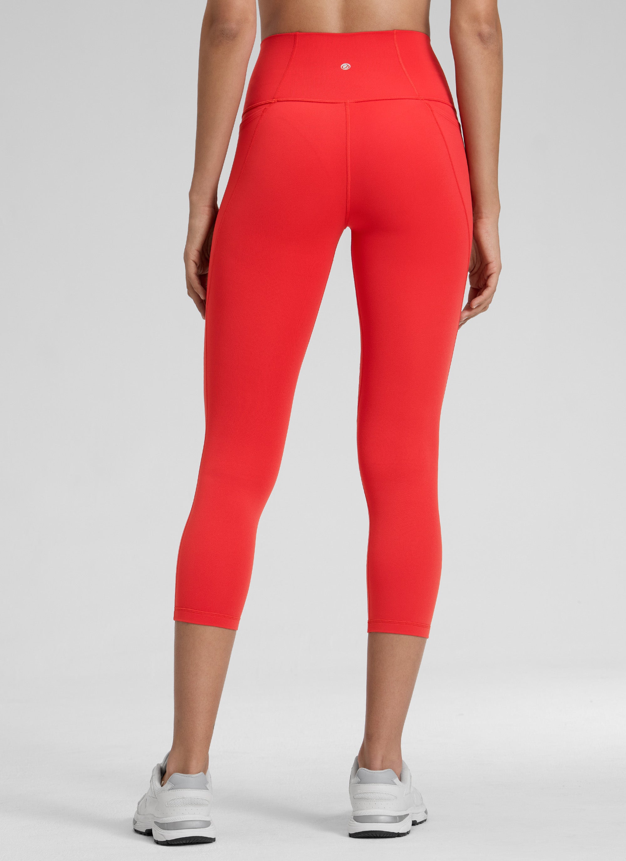 CRZ YOGA Capri de Yoga con Bolsillos de 21 Pulgadas para Mujer Rojo Profundo
