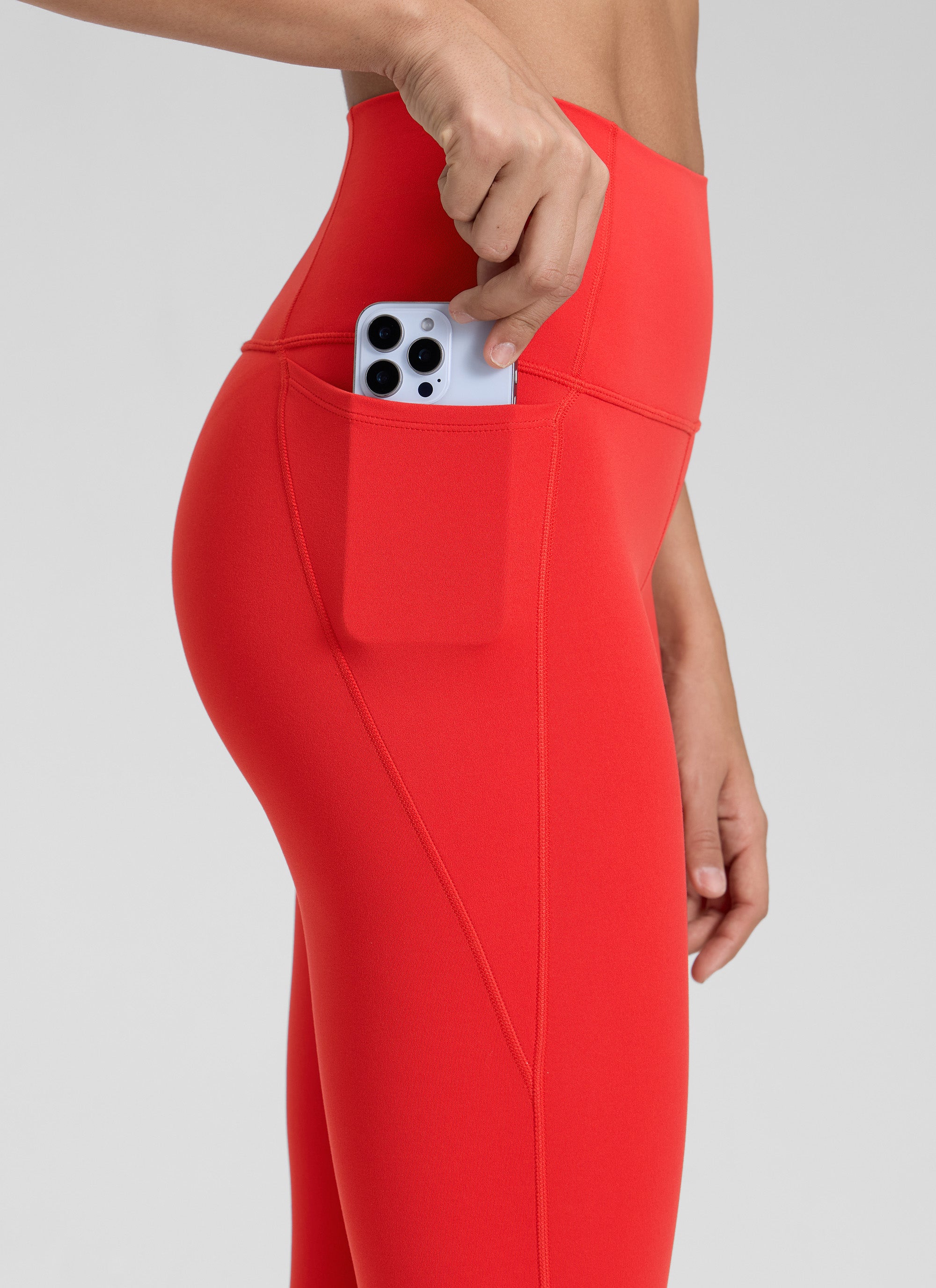 CRZ YOGA Capri de Yoga con Bolsillos de 21 Pulgadas para Mujer Rojo Profundo
