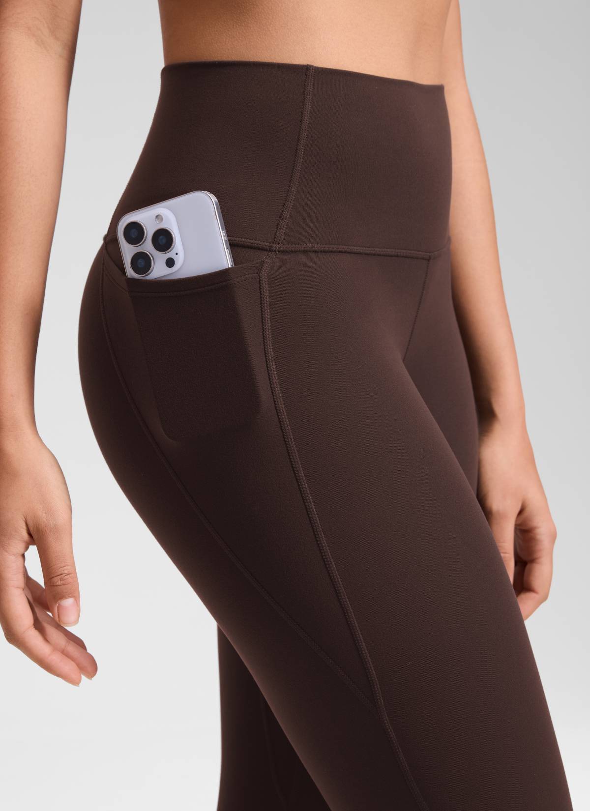 CRZ YOGA Capri de Yoga con Bolsillos de 21 Pulgadas para Mujer Marrón Fudge Caliente