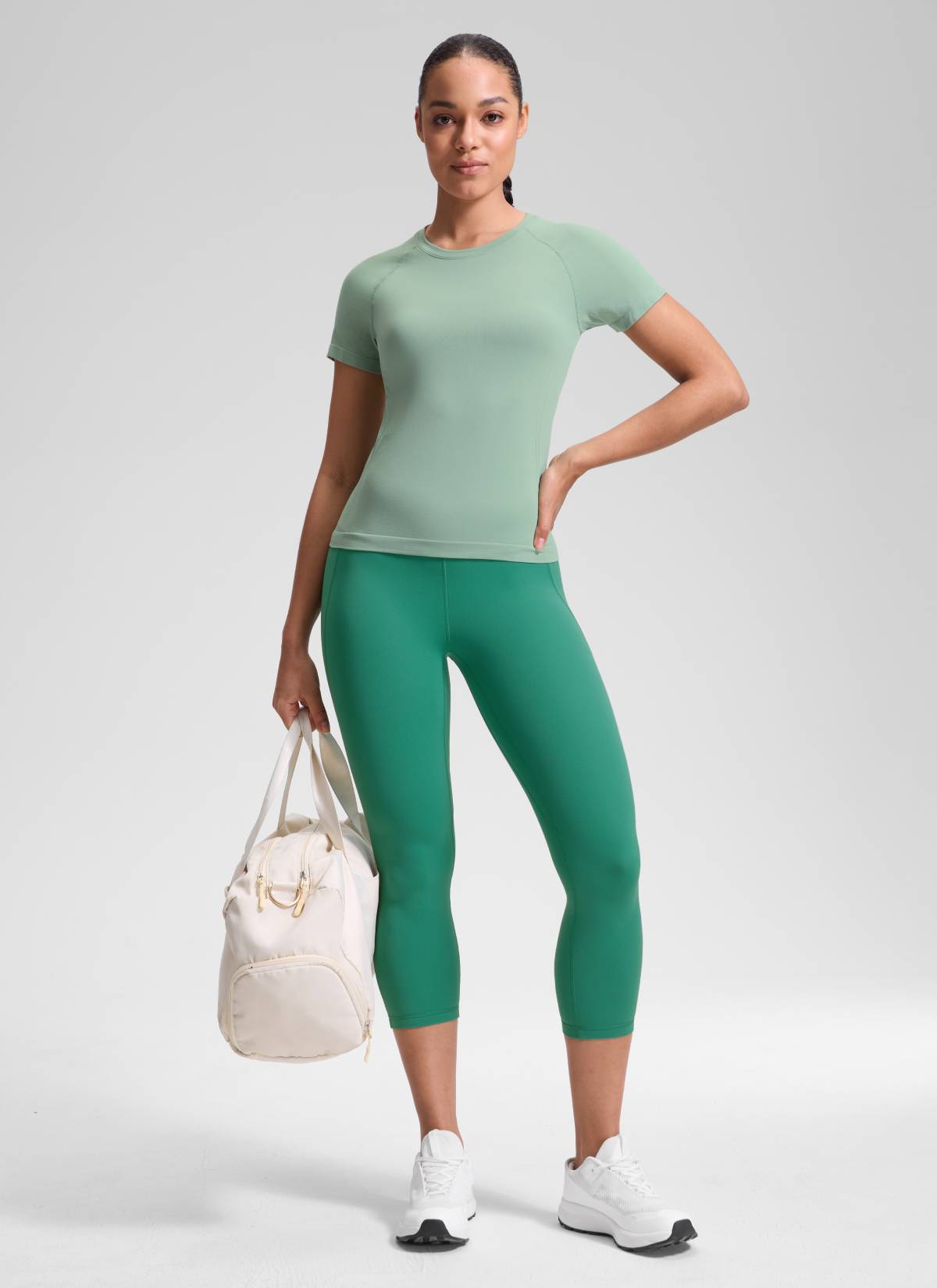 CRZ YOGA Capri de Yoga con Bolsillos de 21 Pulgadas para Mujer Verde Cascadia