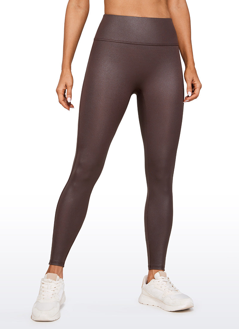 CRZ YOGA Leggings de piel sintética sin costuras delanteras para mujer Patrón Clásico Topo