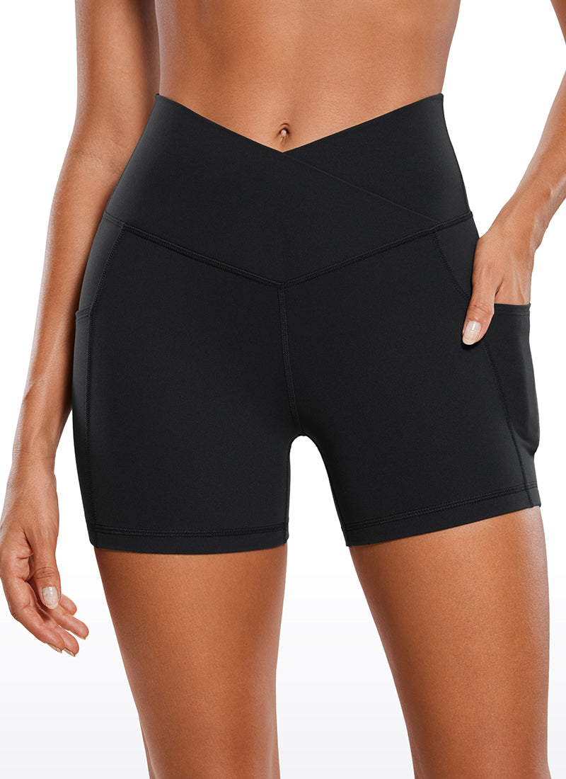 CRZ YOGA Mujeres Shorts V Cross con Bolsillos Alta Cintura de 4 pulg. Negro