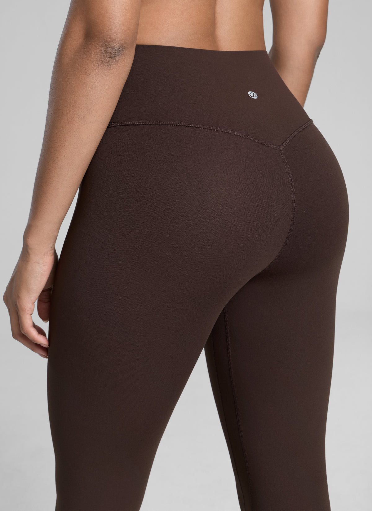 CRZ YOGA Butterlift Leggings de Yoga de 25 Pulgadas para Mujer Marrón Fudge Caliente @model_info:Barbara