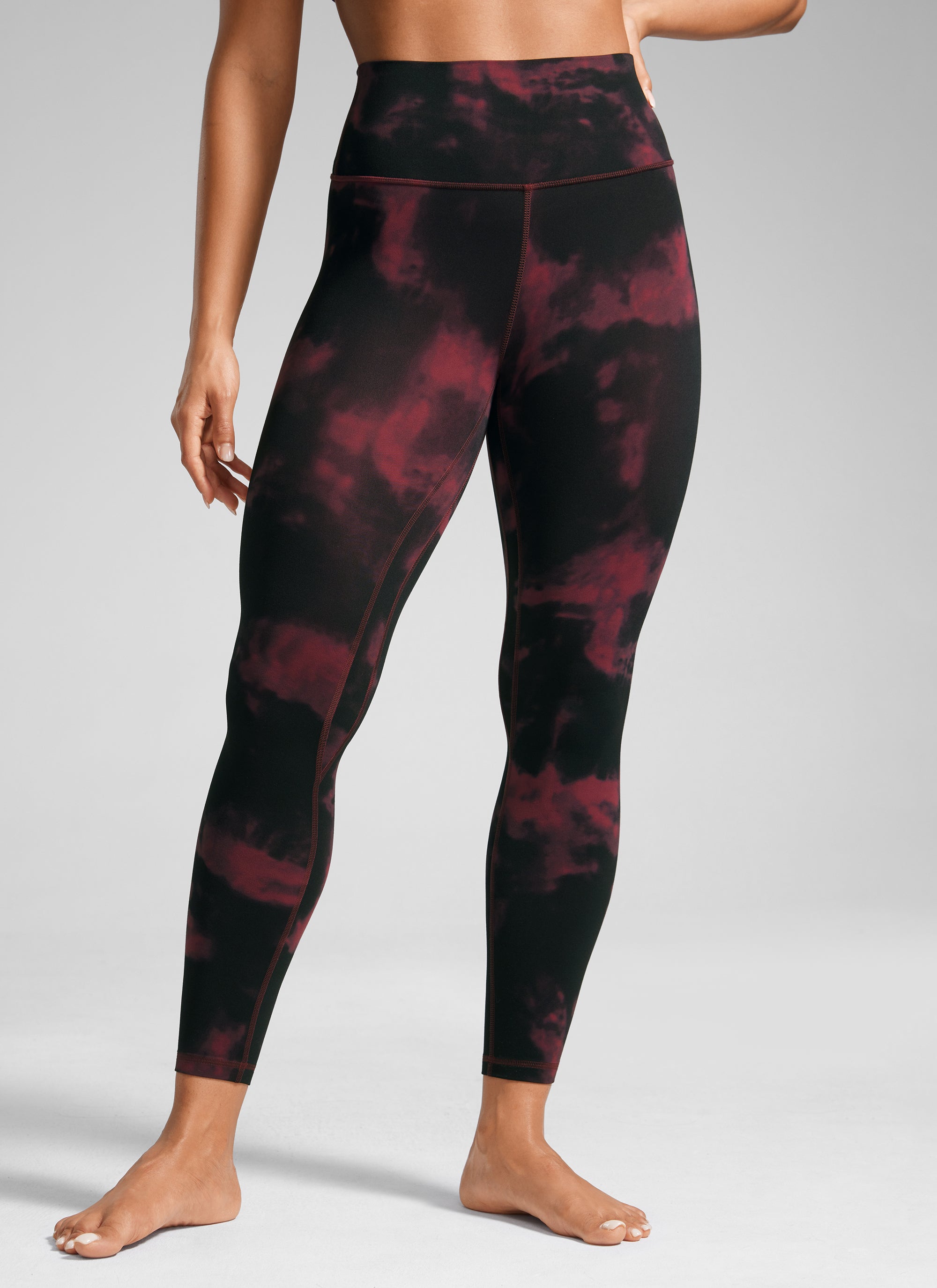 CRZ YOGA Butterlift Leggings de Yoga de 25 Pulgadas para Mujer Flores de Teñido Anudado Burdeos