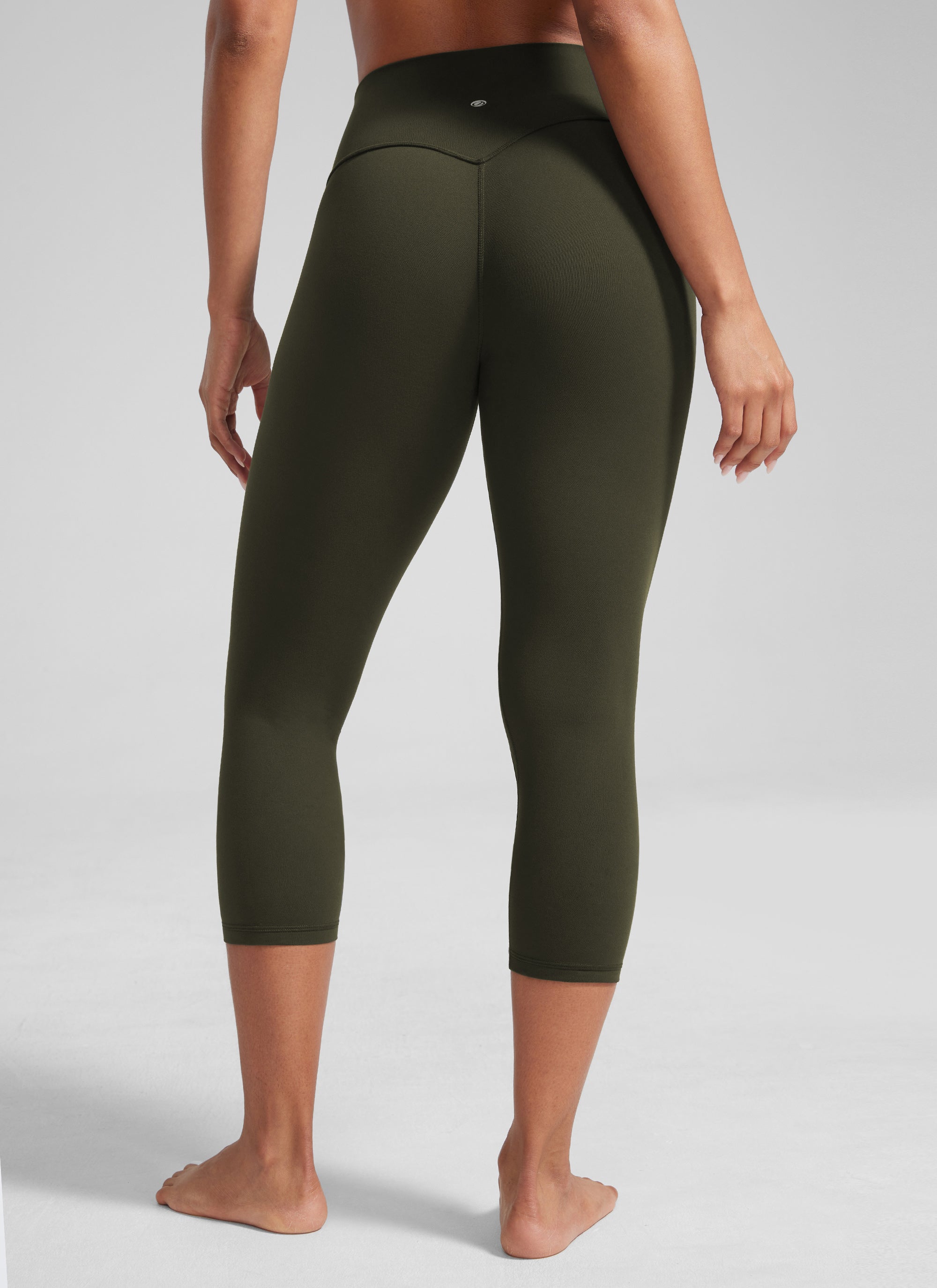 CRZ YOGA Leggings de Mujer Cintura Alta Capris para Ejercicio 21 Pulgadas Verde Oliva