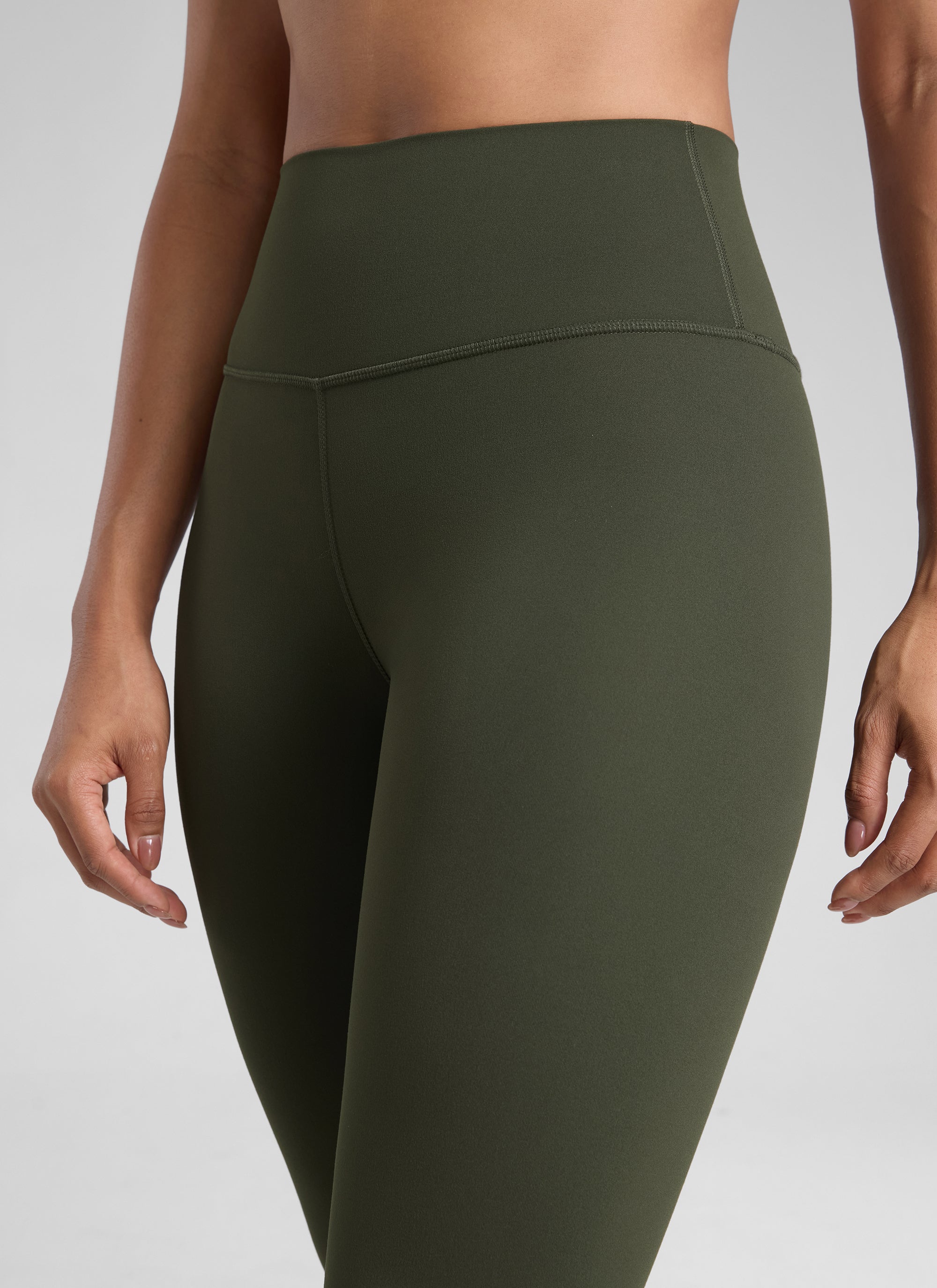 CRZ YOGA Leggings de Mujer Cintura Alta Capris para Ejercicio 23 Pulgadas Verde Oliva