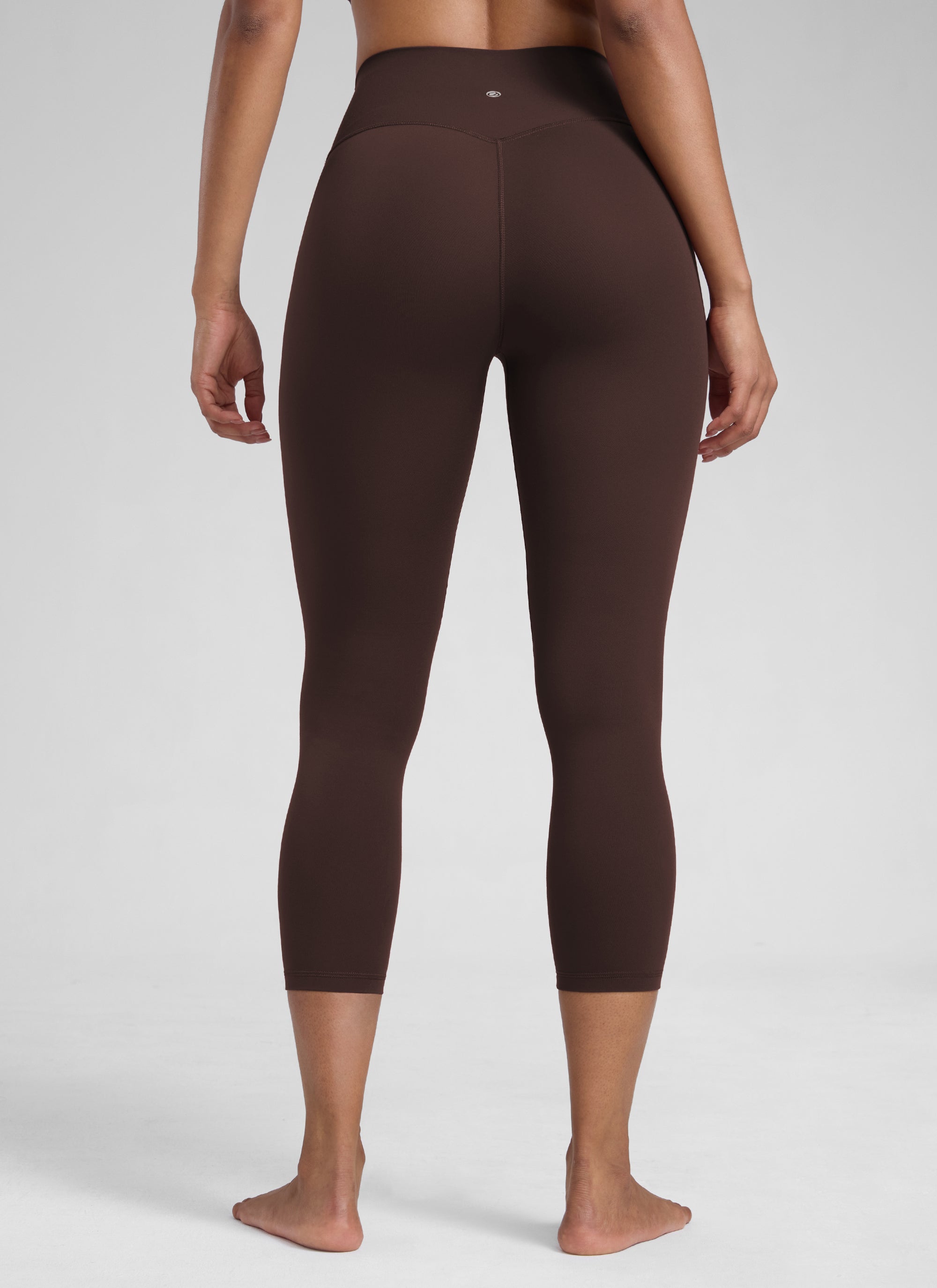 CRZ YOGA Leggings de Mujer Cintura Alta Capris para Ejercicio 23 Pulgadas Marrón Fudge Caliente