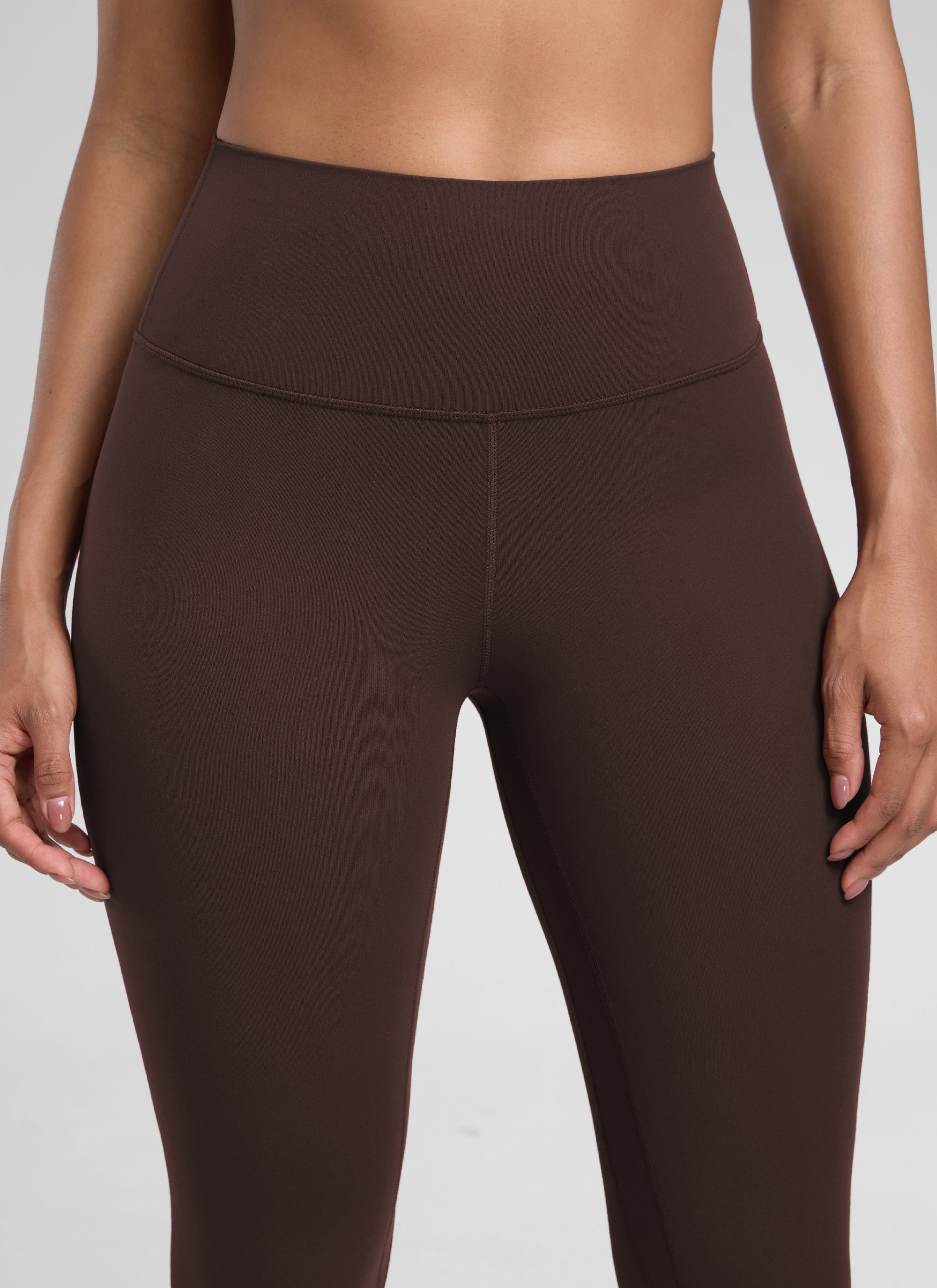 CRZ YOGA Leggings de Mujer Cintura Alta Capris para Ejercicio 23 Pulgadas Marrón Fudge Caliente