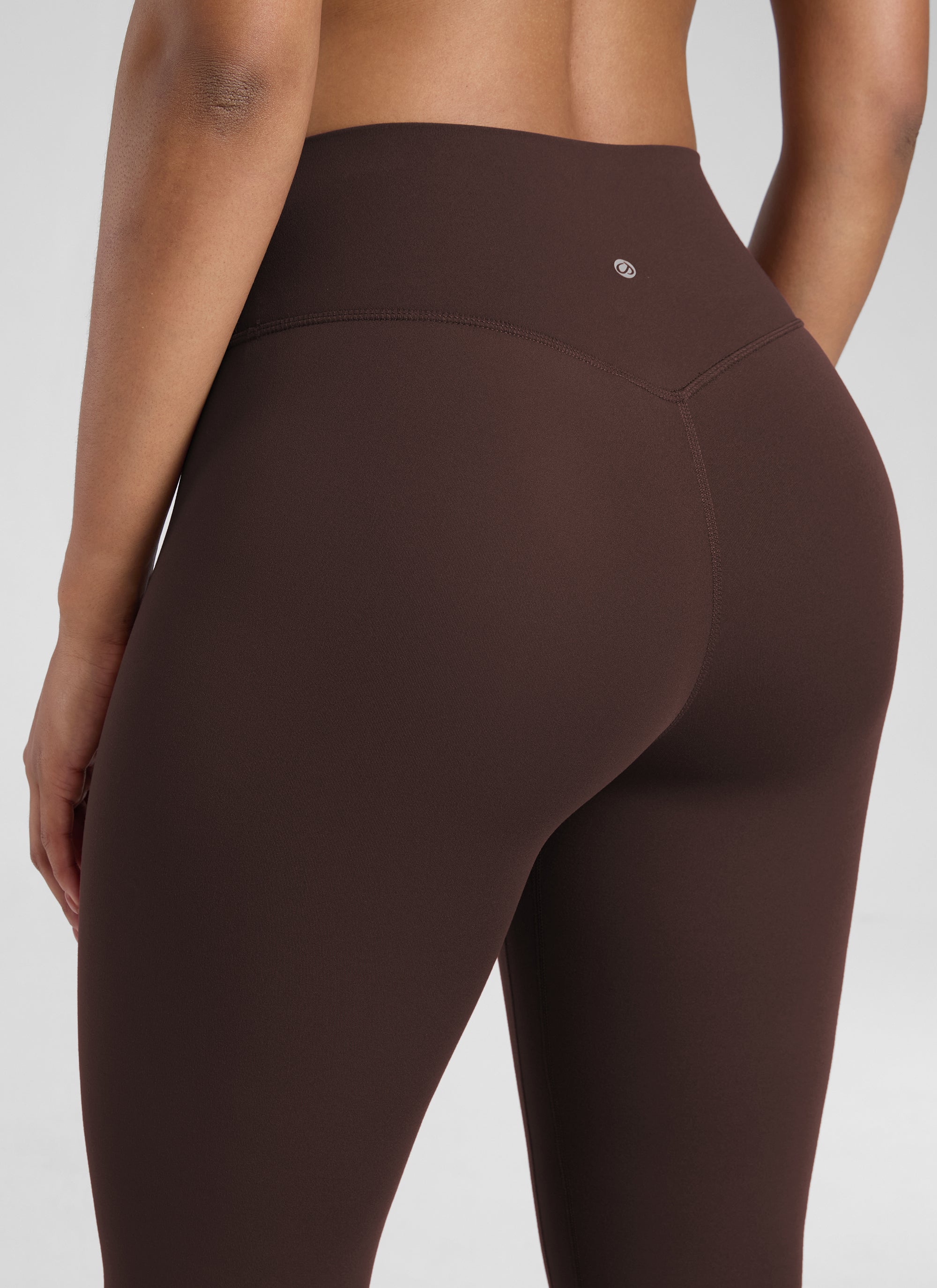 CRZ YOGA Leggings de Mujer Cintura Alta Capris para Ejercicio 23 Pulgadas Marrón Fudge Caliente