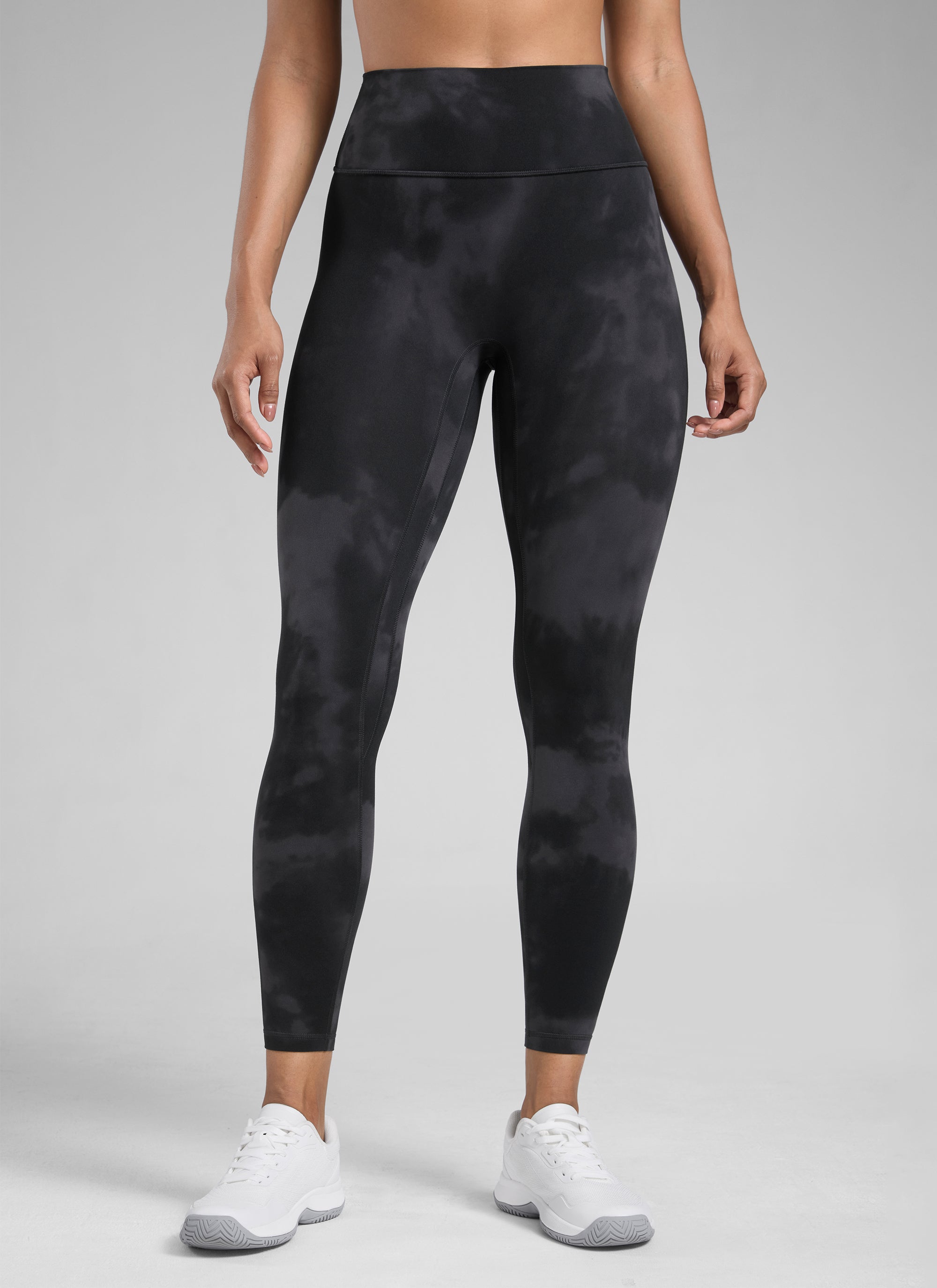 CRZ YOGA Butterlift Leggings Sin Costura Delantera de 25 Pulgadas para Mujer Flores De Tinte Negro