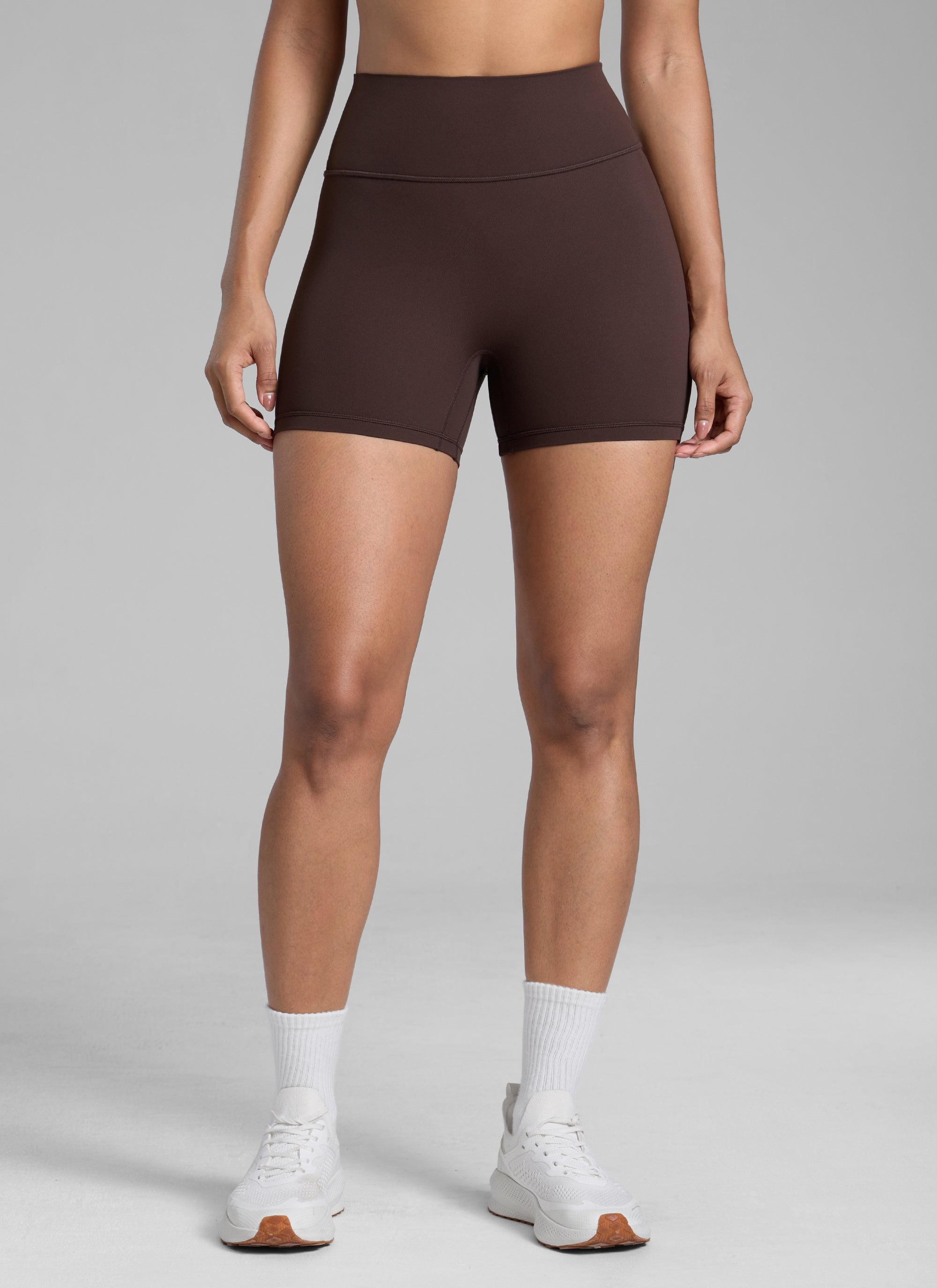 CRZ YOGA  Butterlift Leggings Cortos con el Culo Esreujado de 4 Pulgadas para Mujer Marrón Fudge Caliente